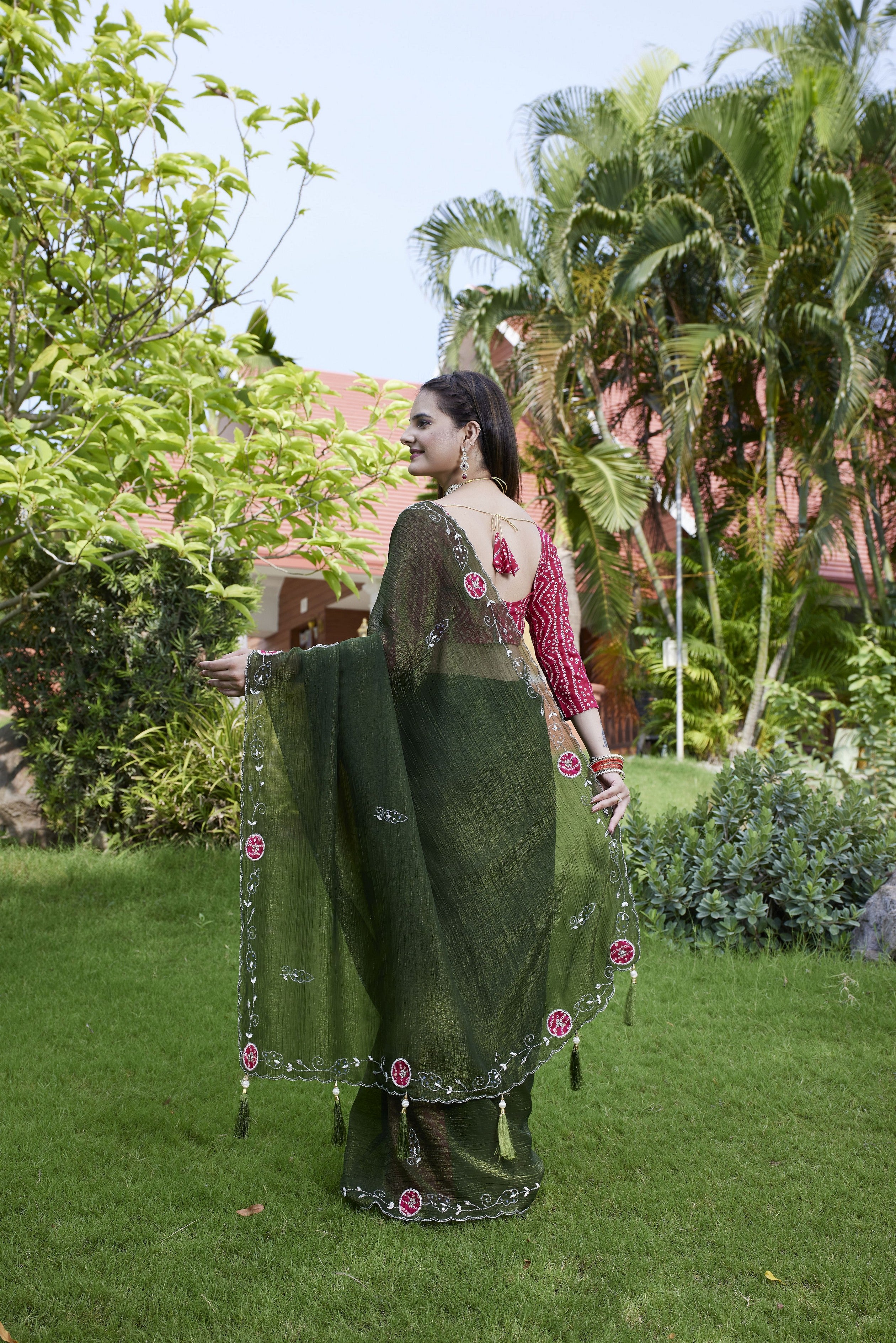 Green Chiffon Beautiful Heavy Traditonal Rich Festive Saree