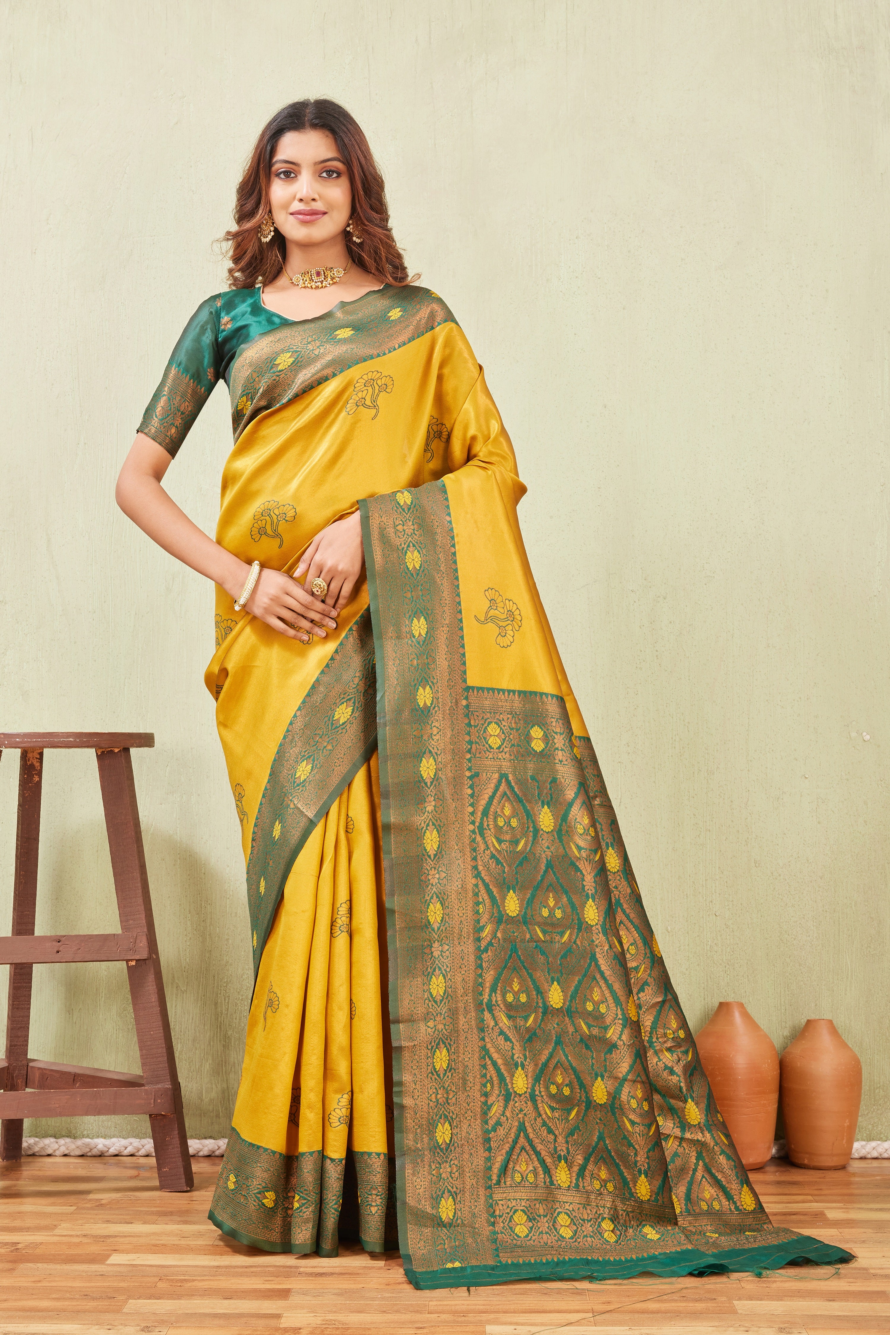 Green Gold Banarasi Silk Saree with Rich Pallu & Elegant Jacquard Jari Work