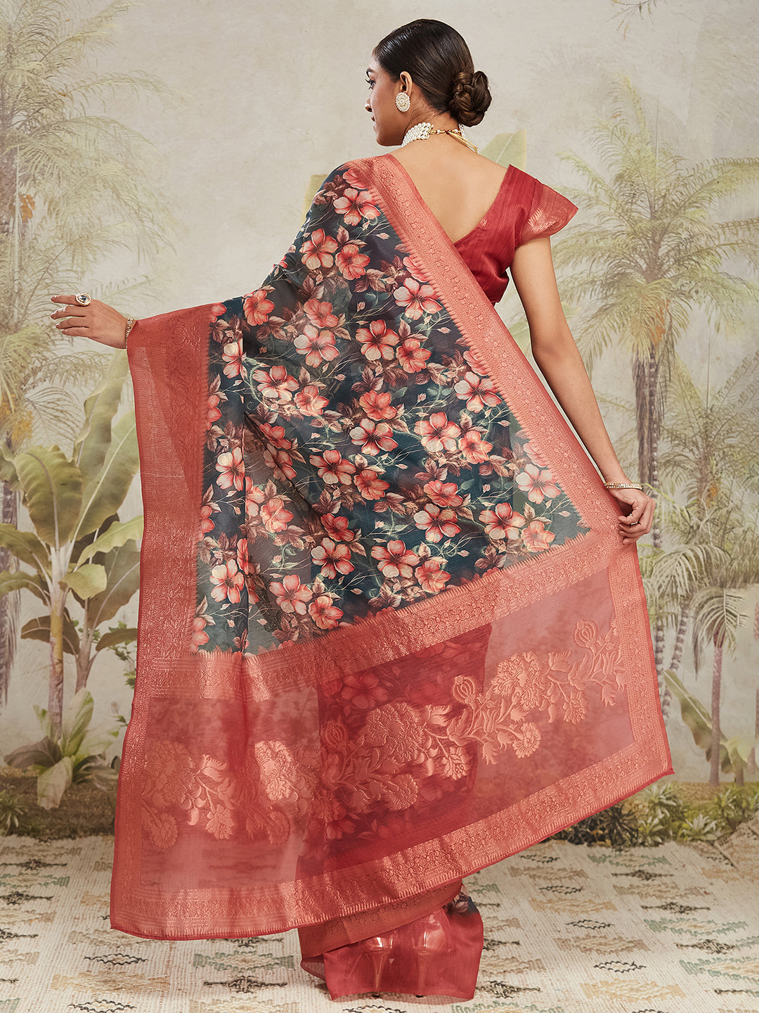 Green Jacquard Silk Saree With Beautiful Floral Print Designer