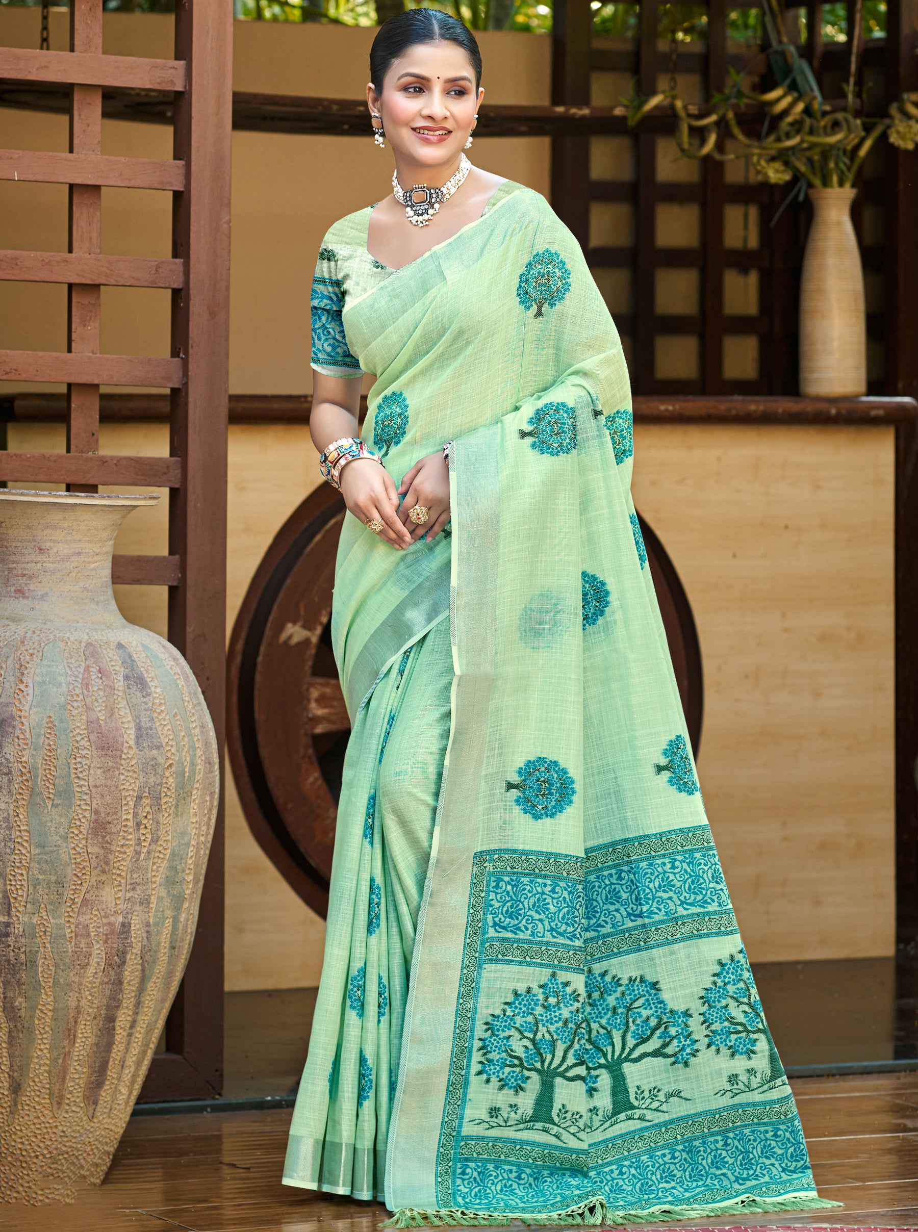 Green Linen Saree With Heritage Vibes and Modern Appeal