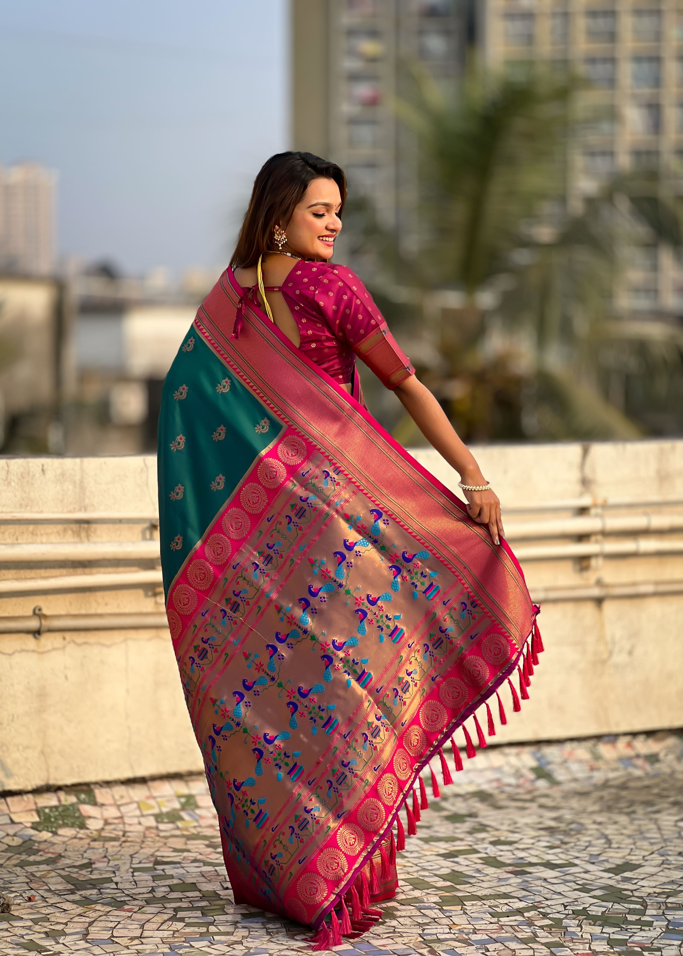 Green Silk Blend Paithani Saree With Woven Work