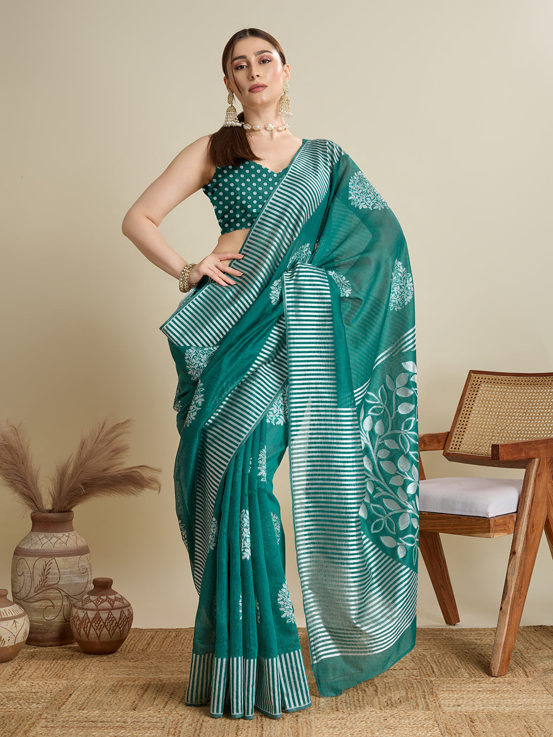 Green Soft Silk Woven Flower Designer Stylish Partywear Saree