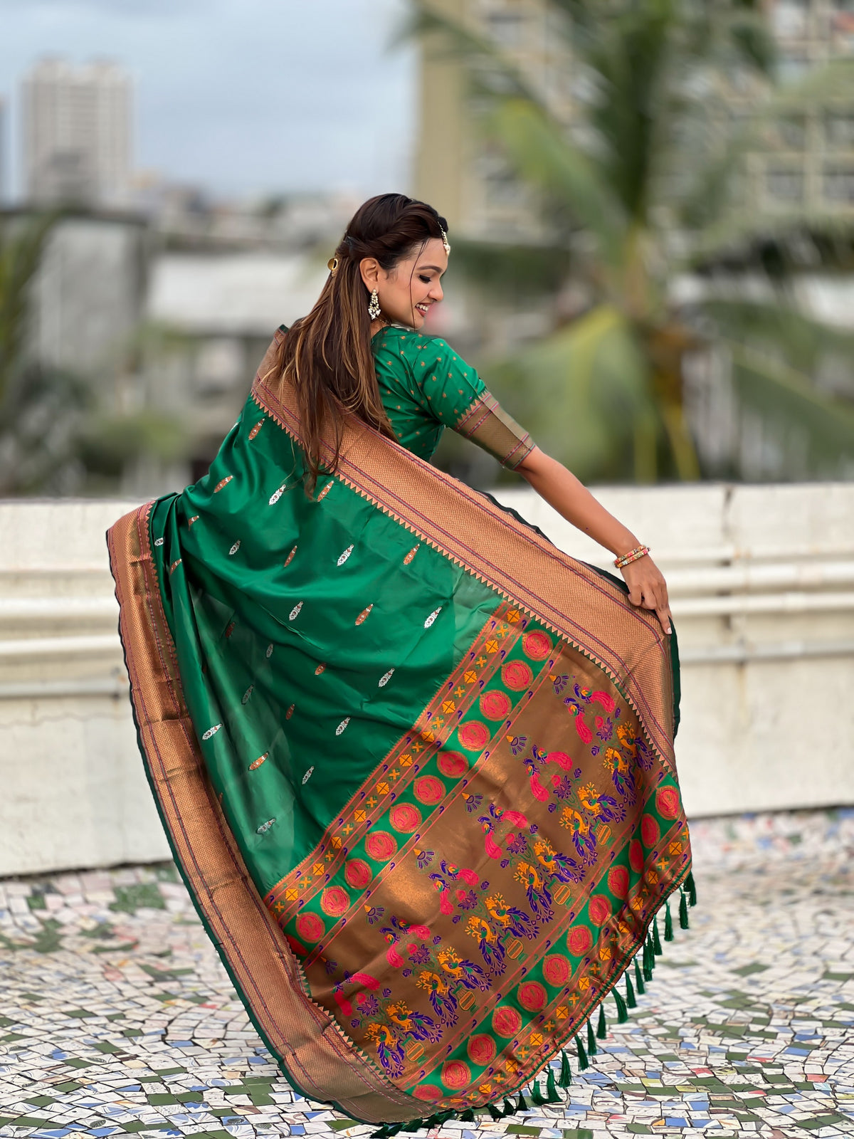 Green Soft Silk Woven Meenakari Designer Rich Looks Saree