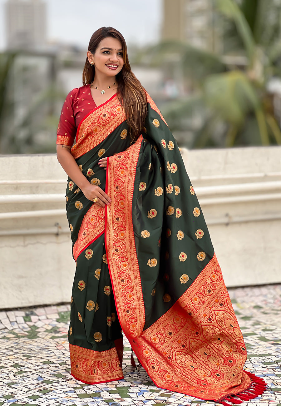 Green Soft Silk Woven Meenakari Designer Trending Partywear Saree