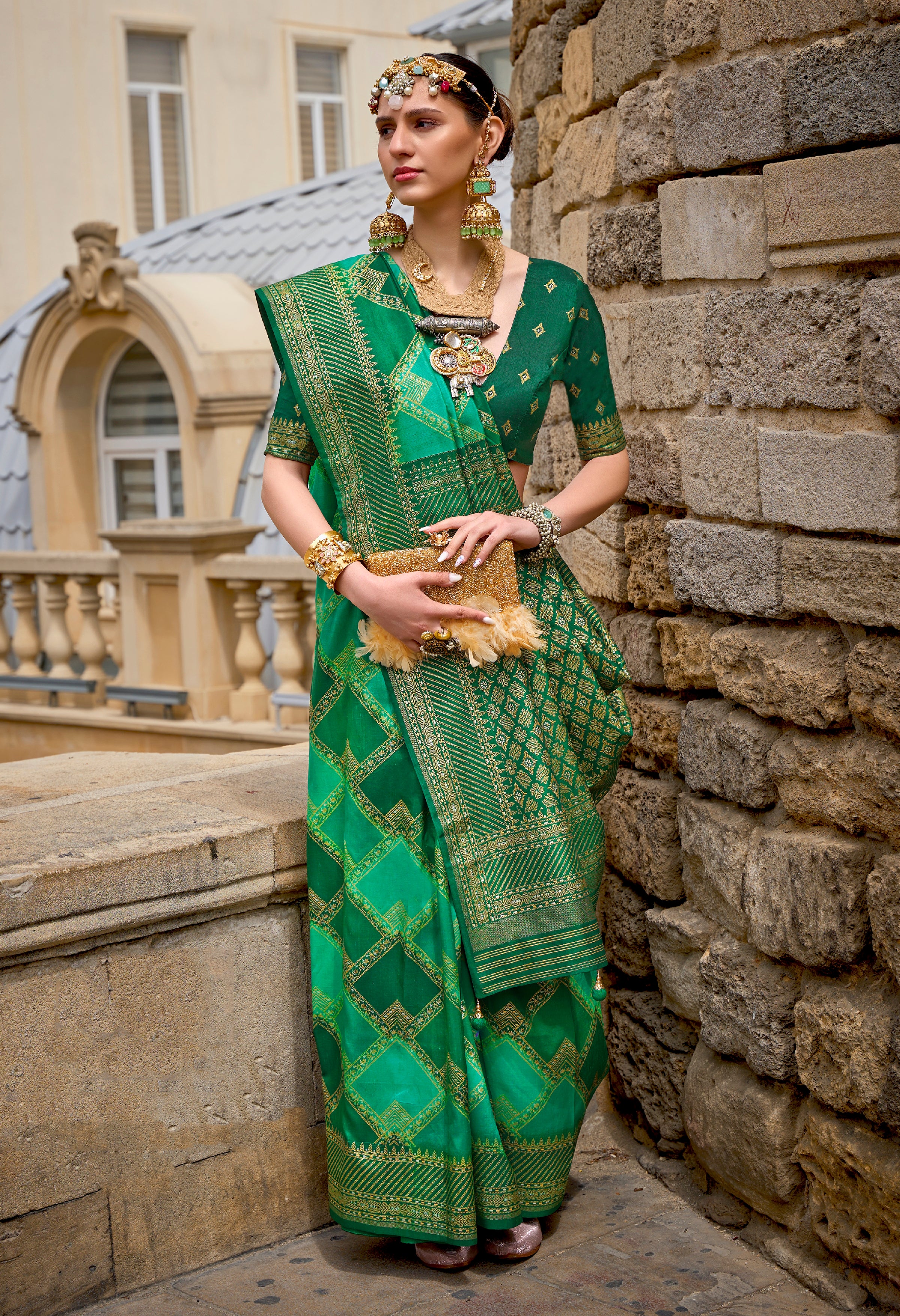 Green Superior Silk Saree With Jacquard Woven