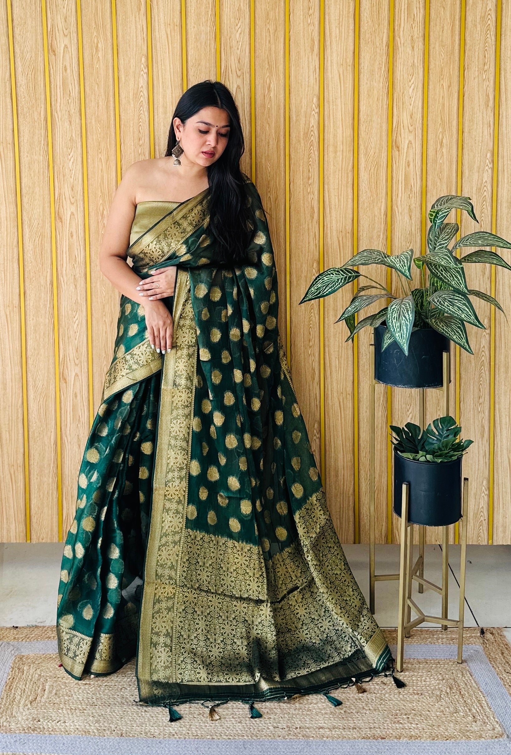 Green Woven Jari Designer Gimichu Silk Partywear Saree