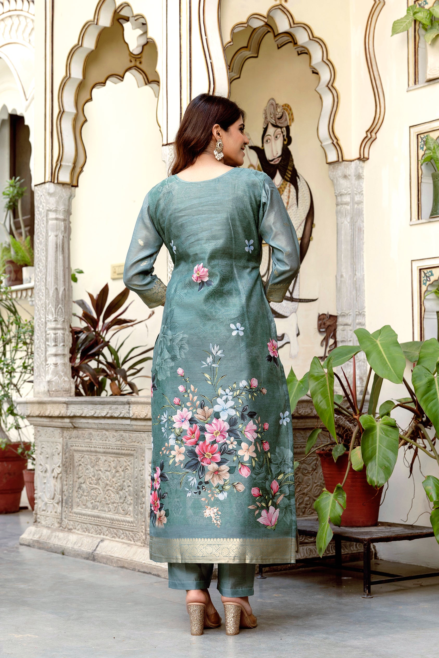 Grey Chanderi Cotton Kurta Pant Set With Jacquard Woven With Digital Print