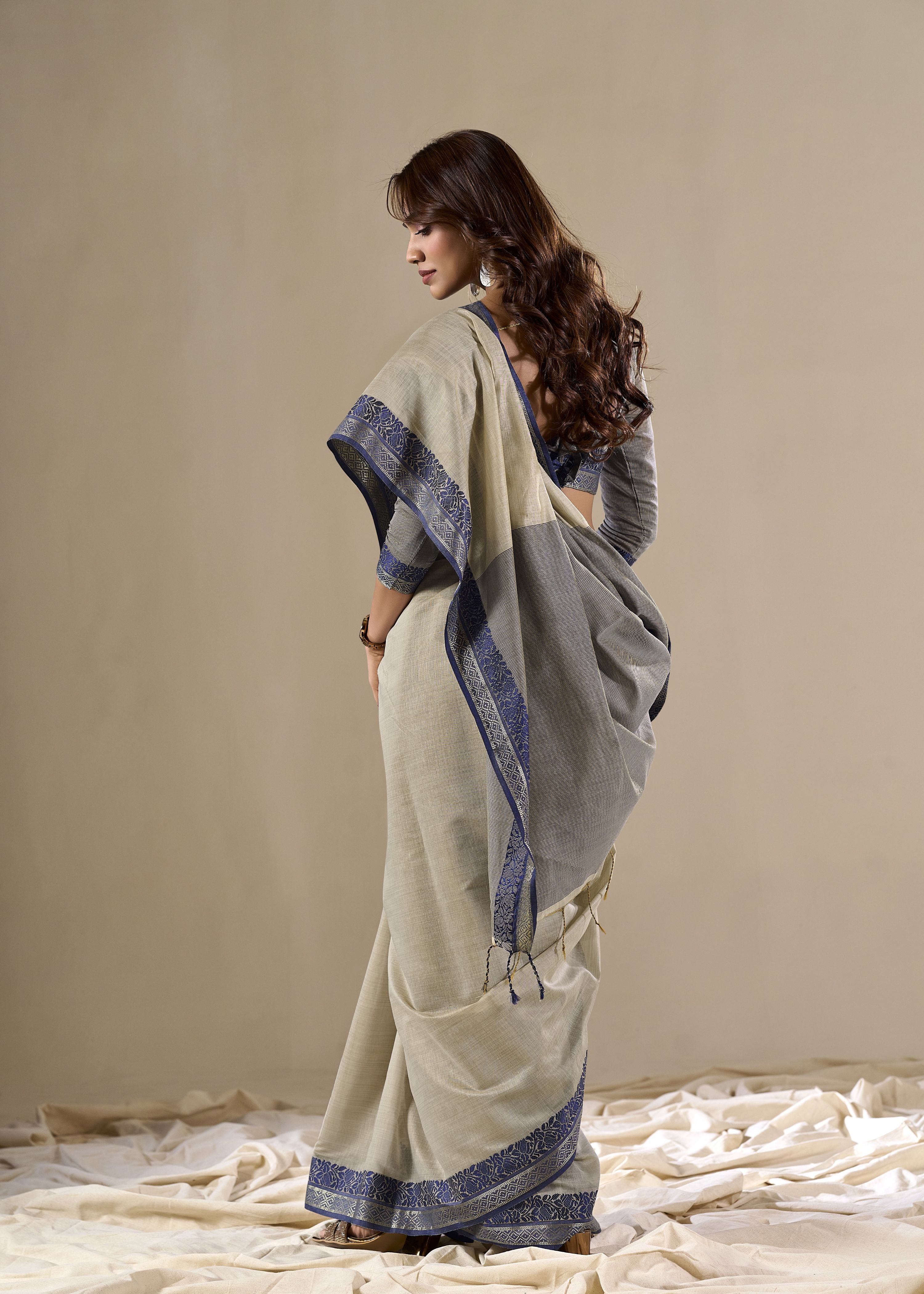 Grey Handloom Silk Woven Pallu Border Designer Ethnic Traditional Saree