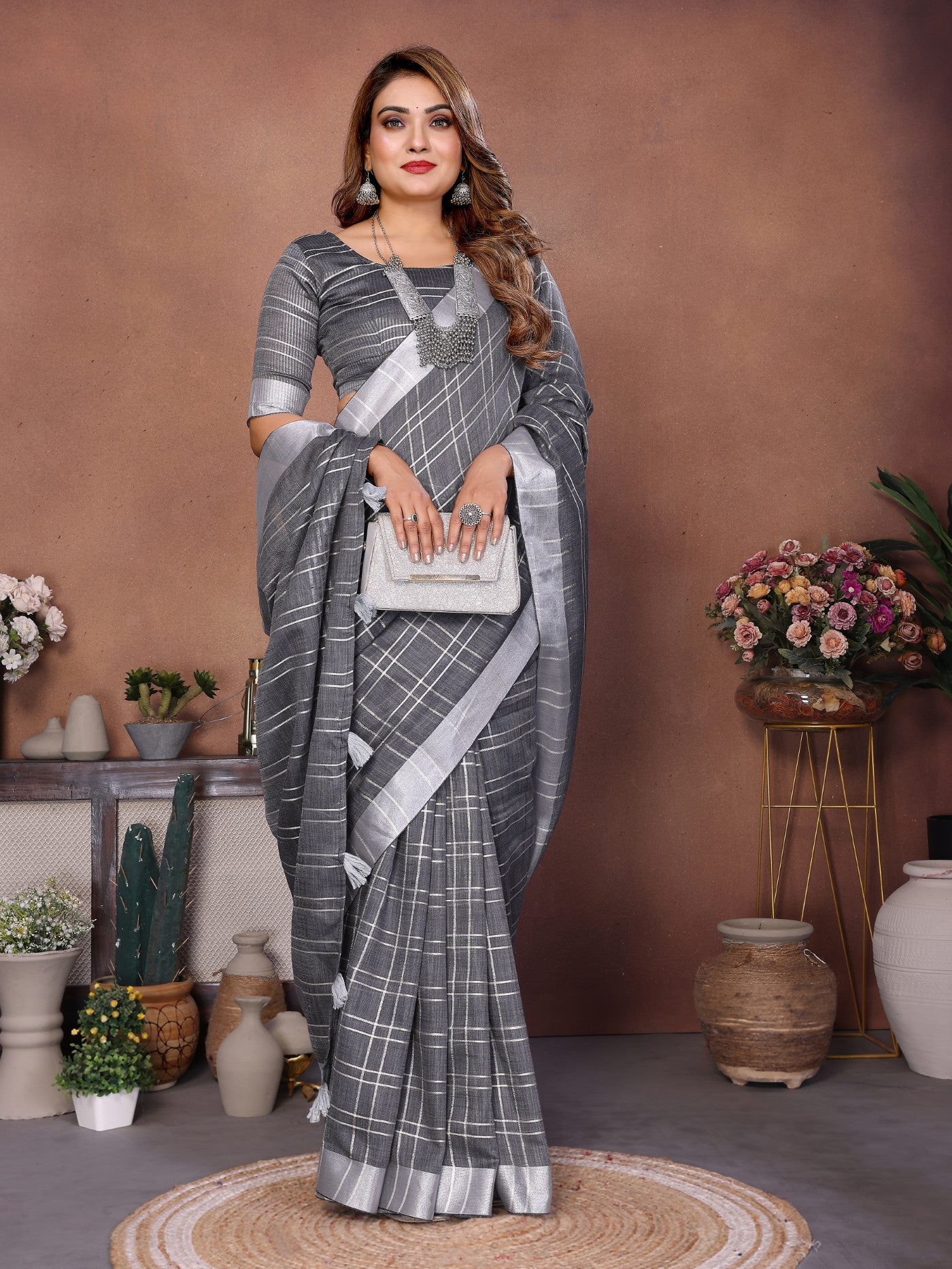 Grey Linen Saree With Traditional Weaving