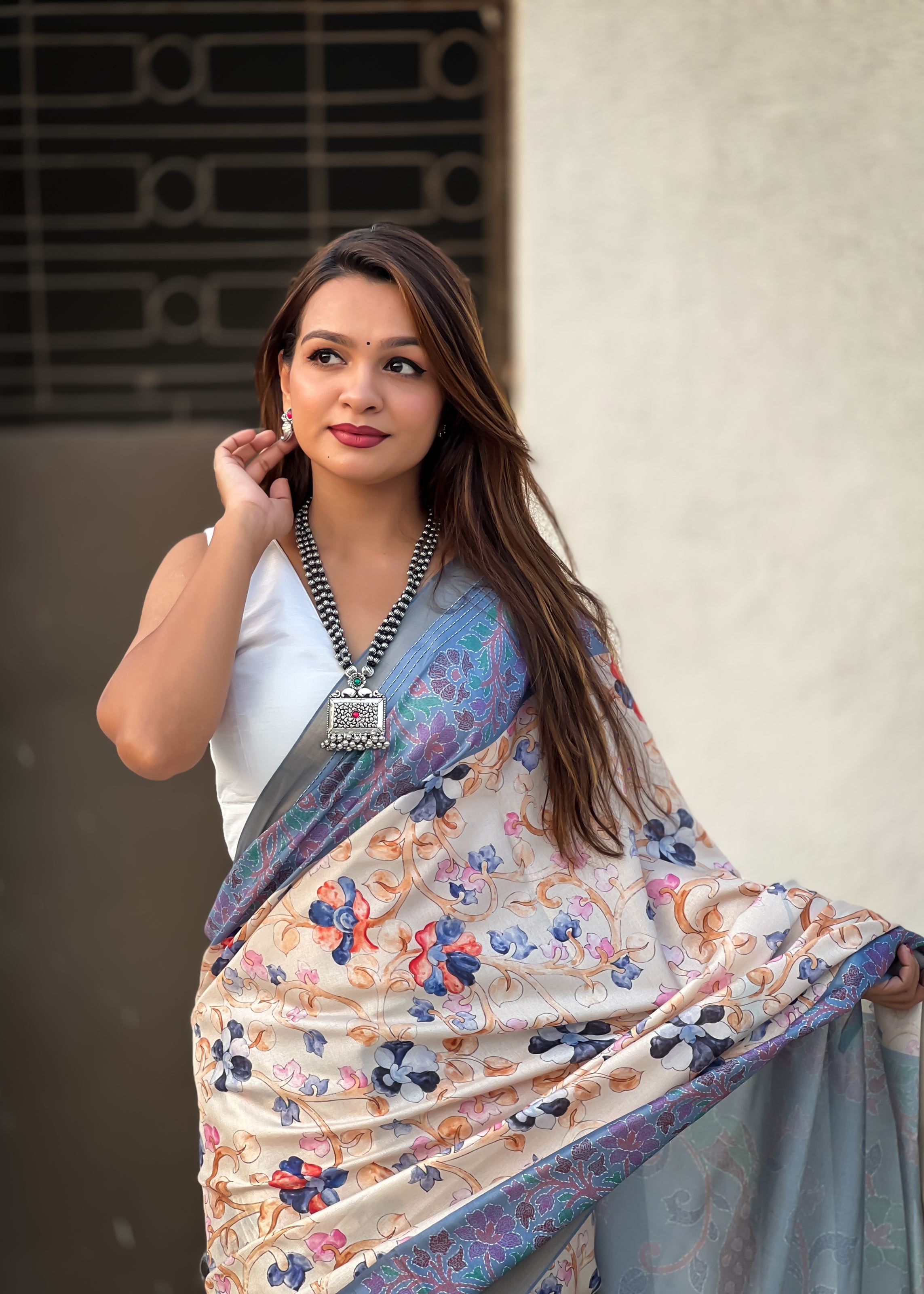 Grey Silk Blend Kalamkari Printed Saree