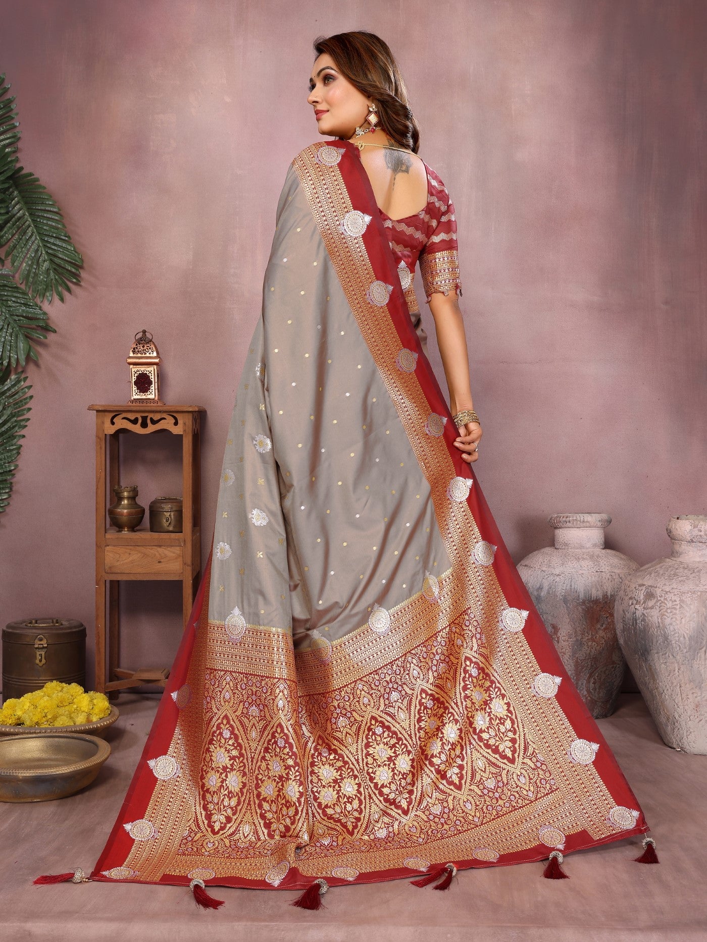 Grey Silk Sarees Saree With Traditional Weaving