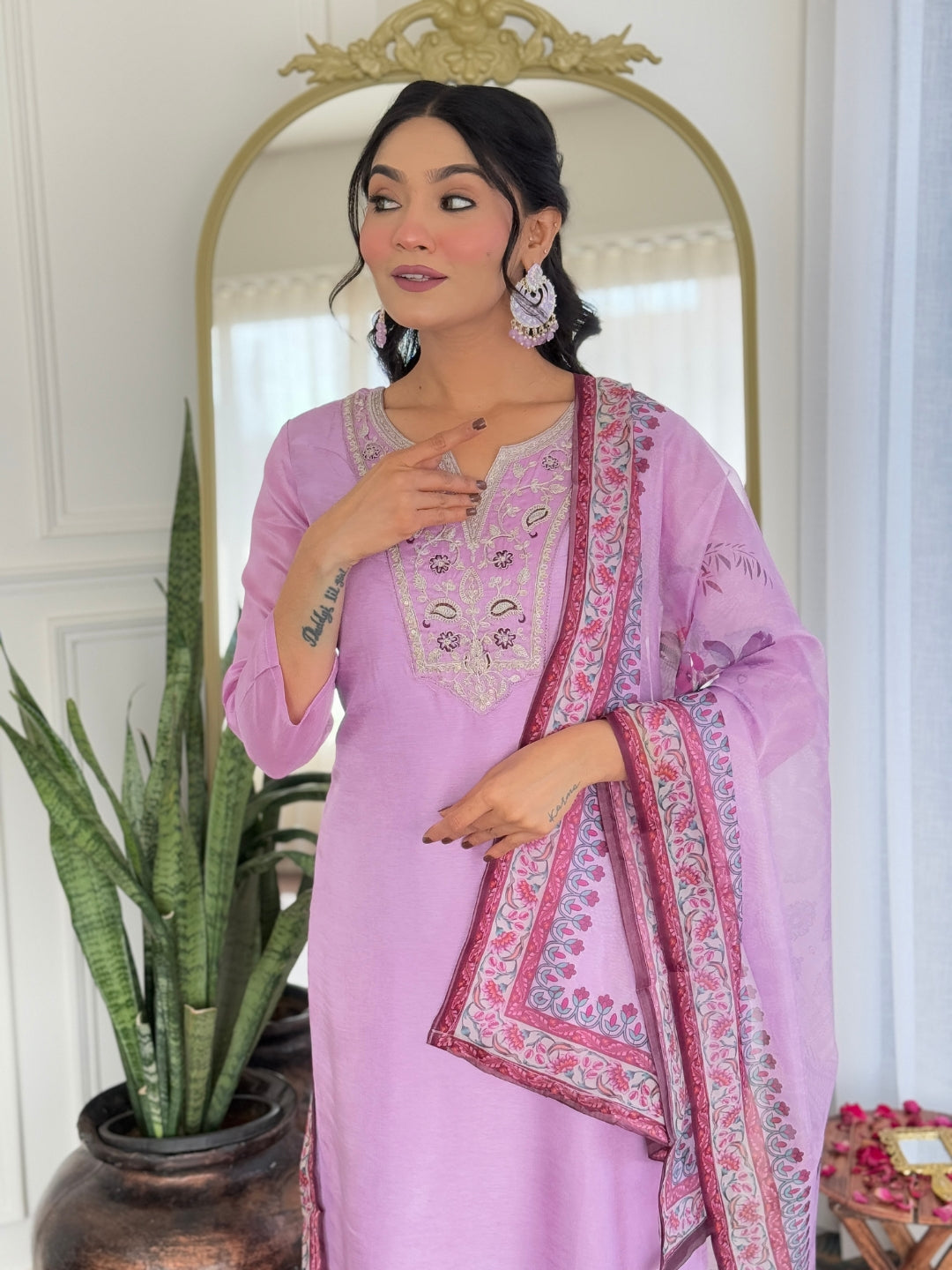 Lavender Rayon Elegant Kurta Pant Set With Embroidery Work