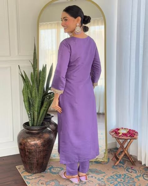 Lavender Rayon Slub Kurta Pant with Heavy Thread Embroidery Work With Printed Dupatta