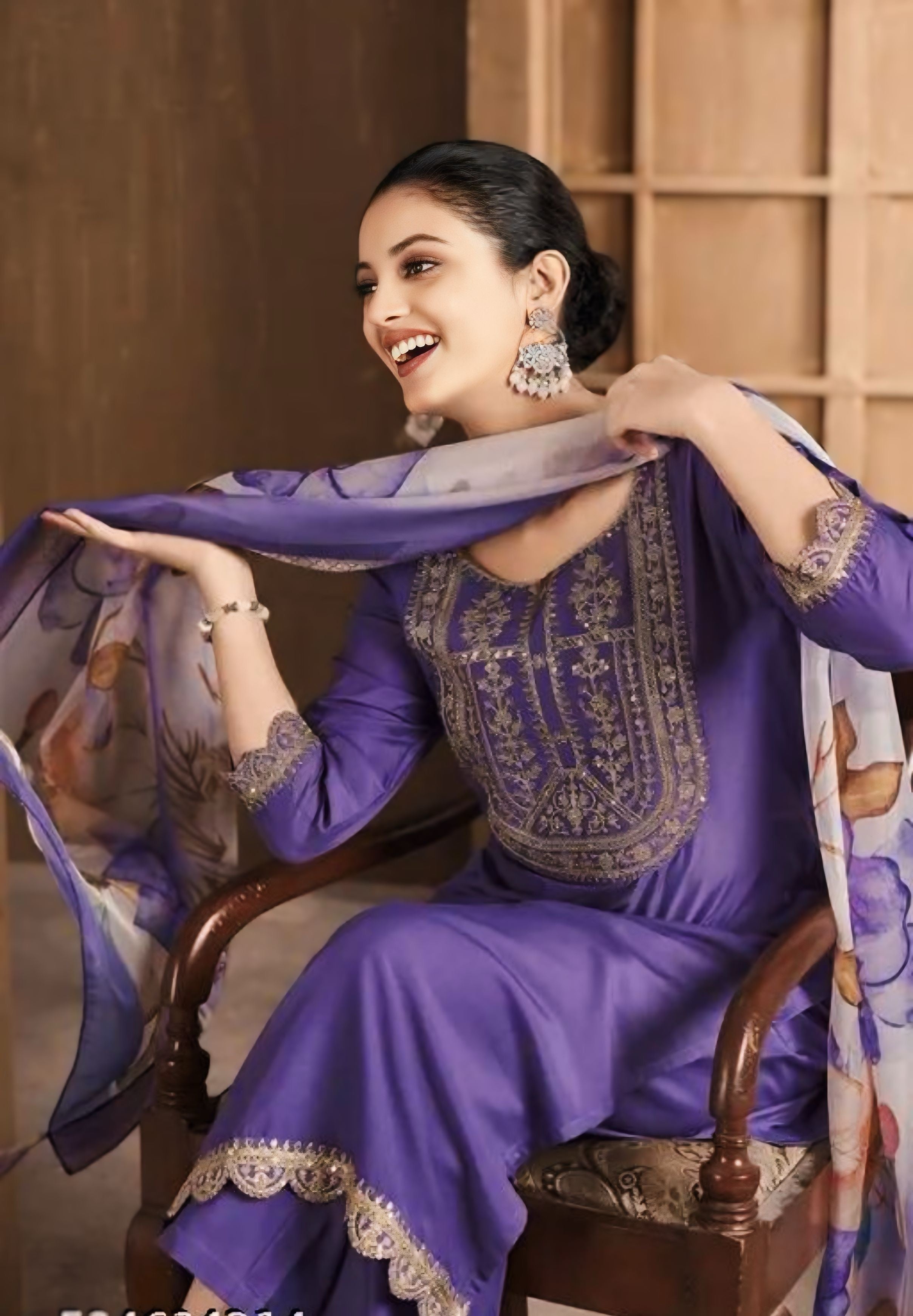 Lavender Rayon Slub Kurta Pant with Heavy Thread Embroidery Work With Printed Dupatta