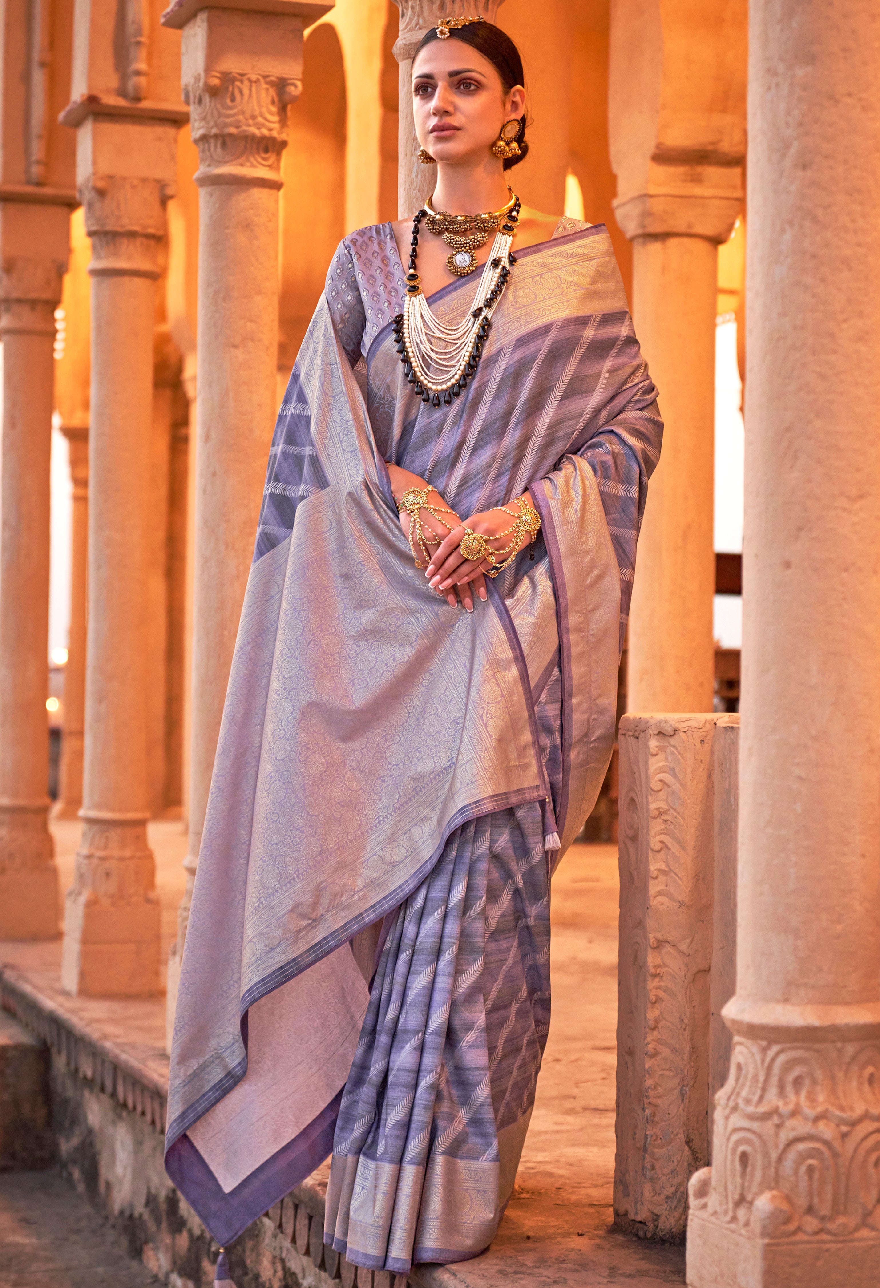 Lavender Saree With Jacquard Woven Work