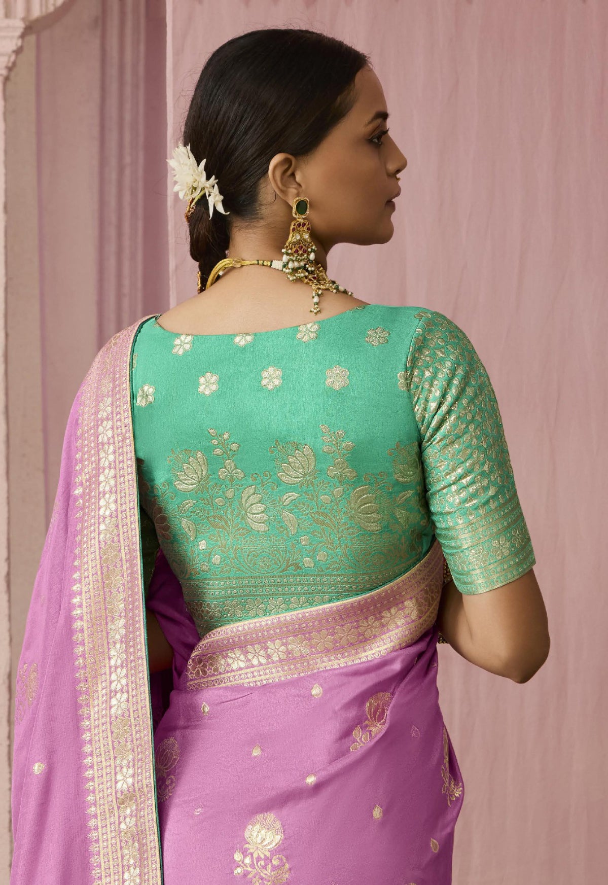 Lavender Saree With Jacquard Woven Work