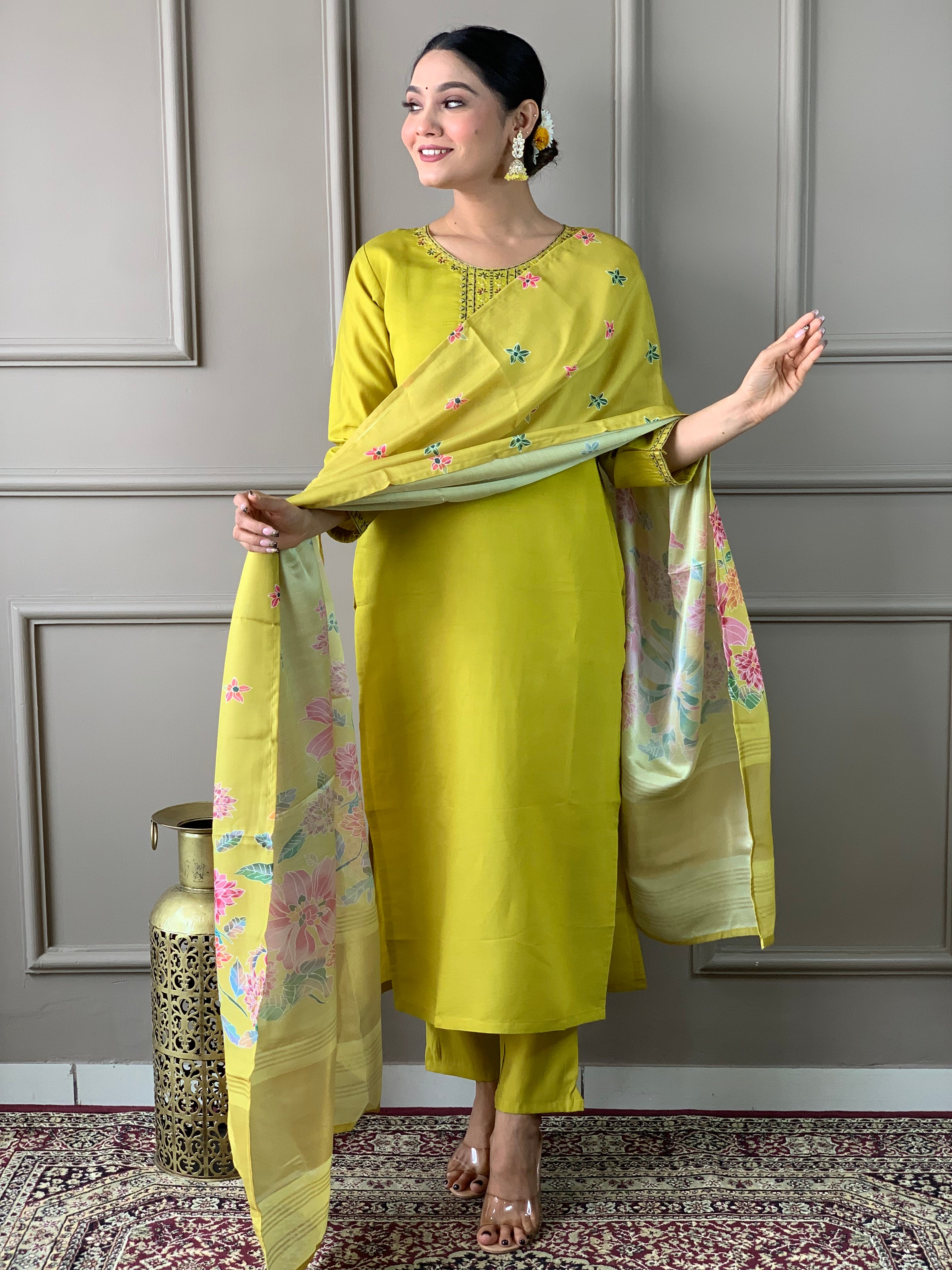 Lemon Viscose Chanderi Kurta Pant With Heavy Thread Embroidery Work With Printed Dupatta