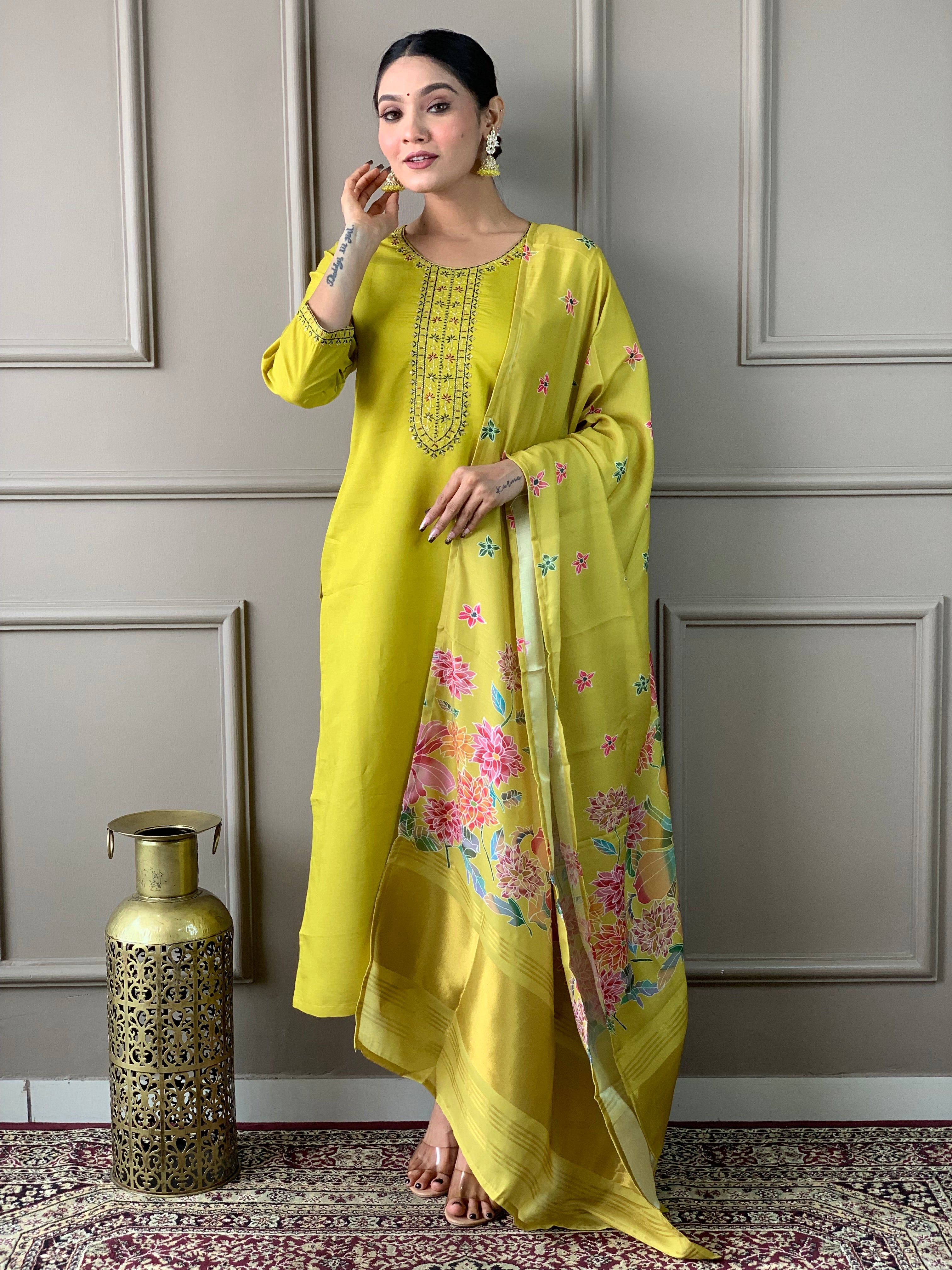 Lemon Viscose Chanderi Kurta Pant With Heavy Thread Embroidery Work With Printed Dupatta