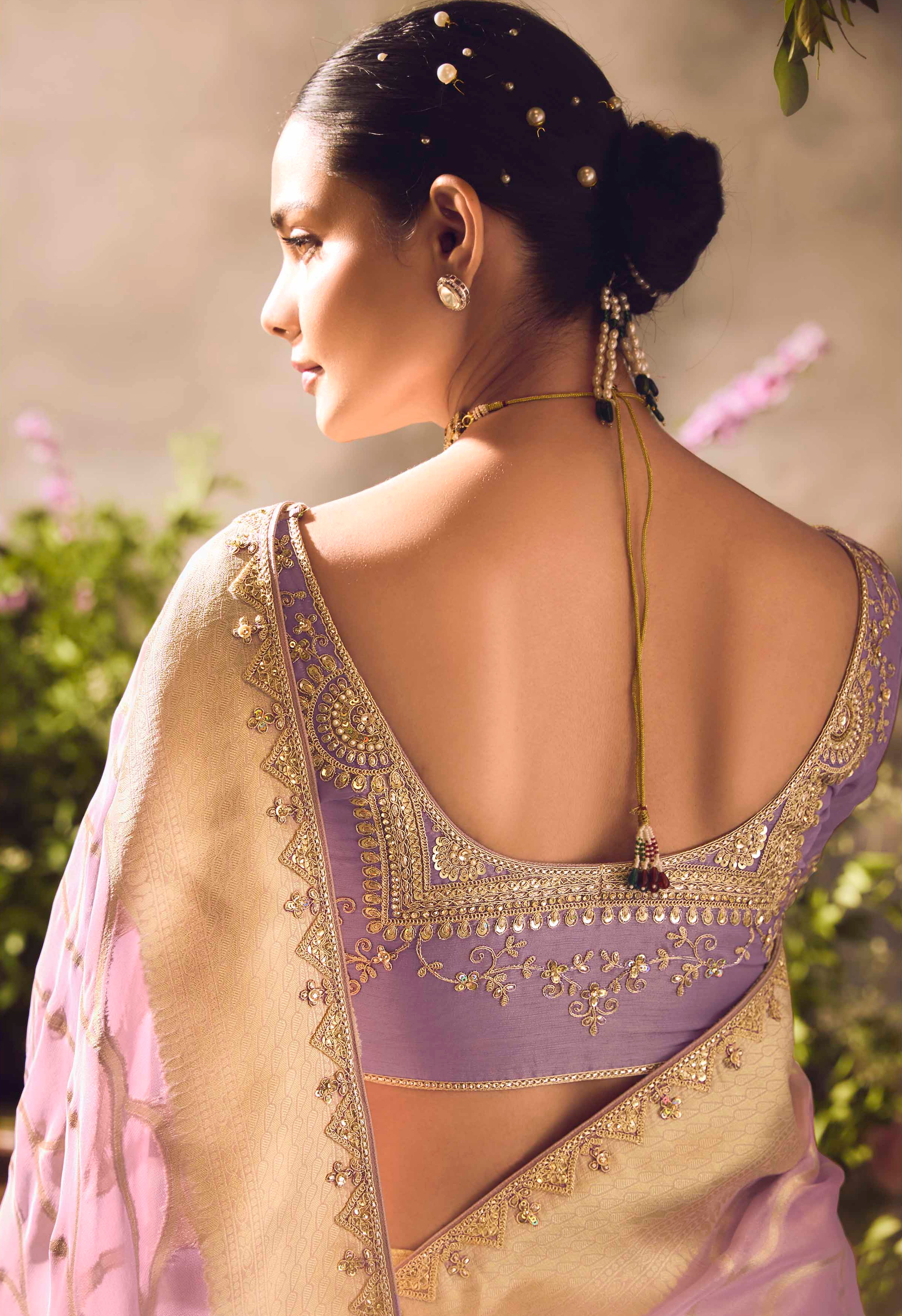 Light Mauve Saree With Jacquard Woven Work with Embroidered Lace Border