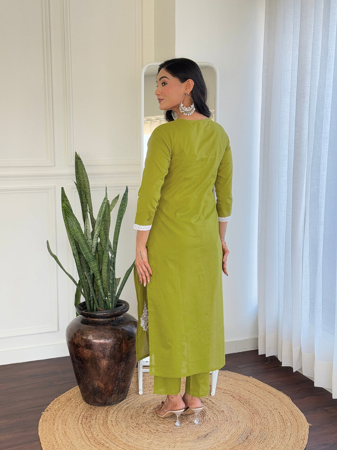 Liril Pure Cotton Elegant Kurta Pant Set With Chikankari Work