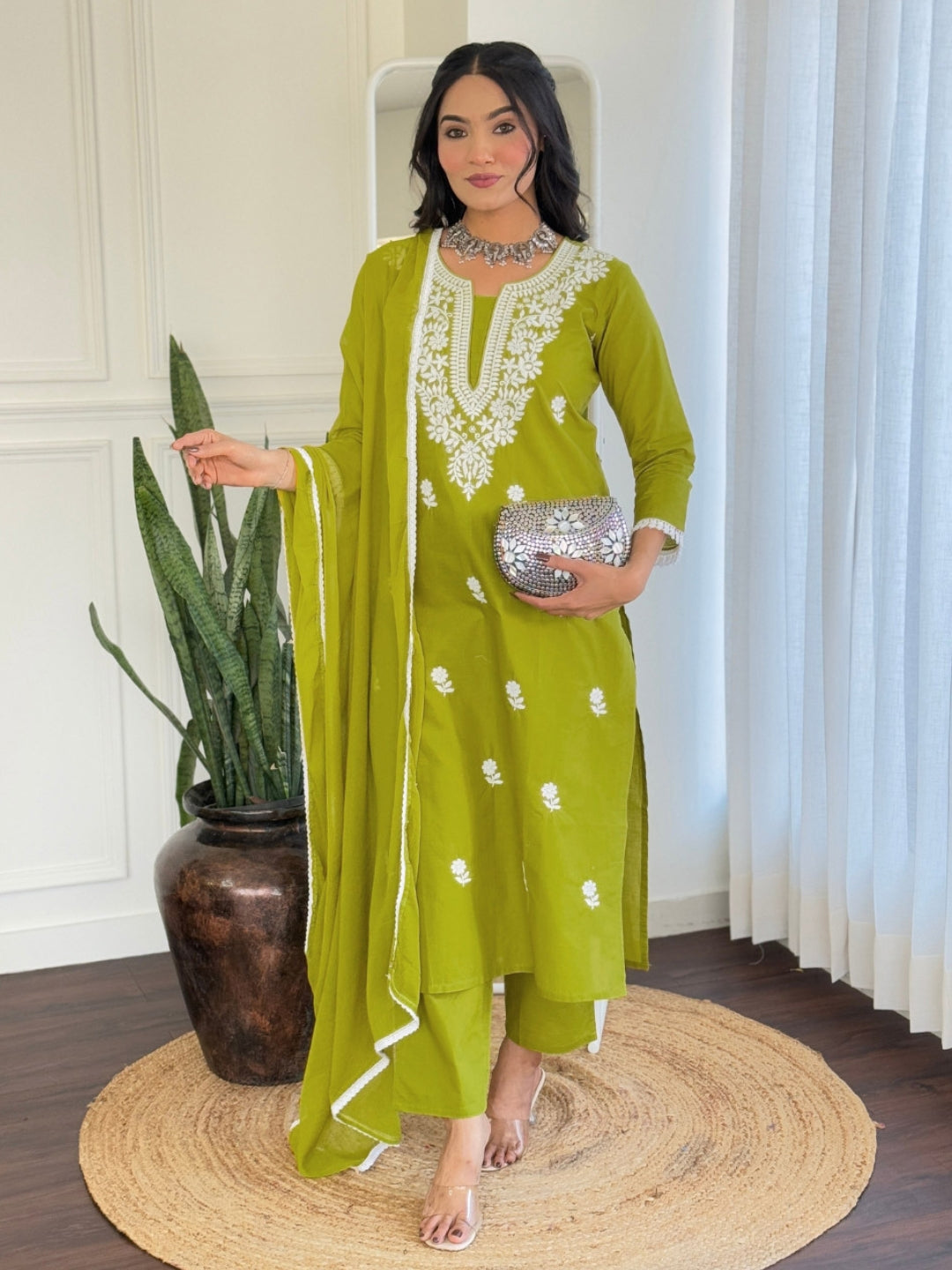 Liril Pure Cotton Elegant Kurta Pant Set With Chikankari Work