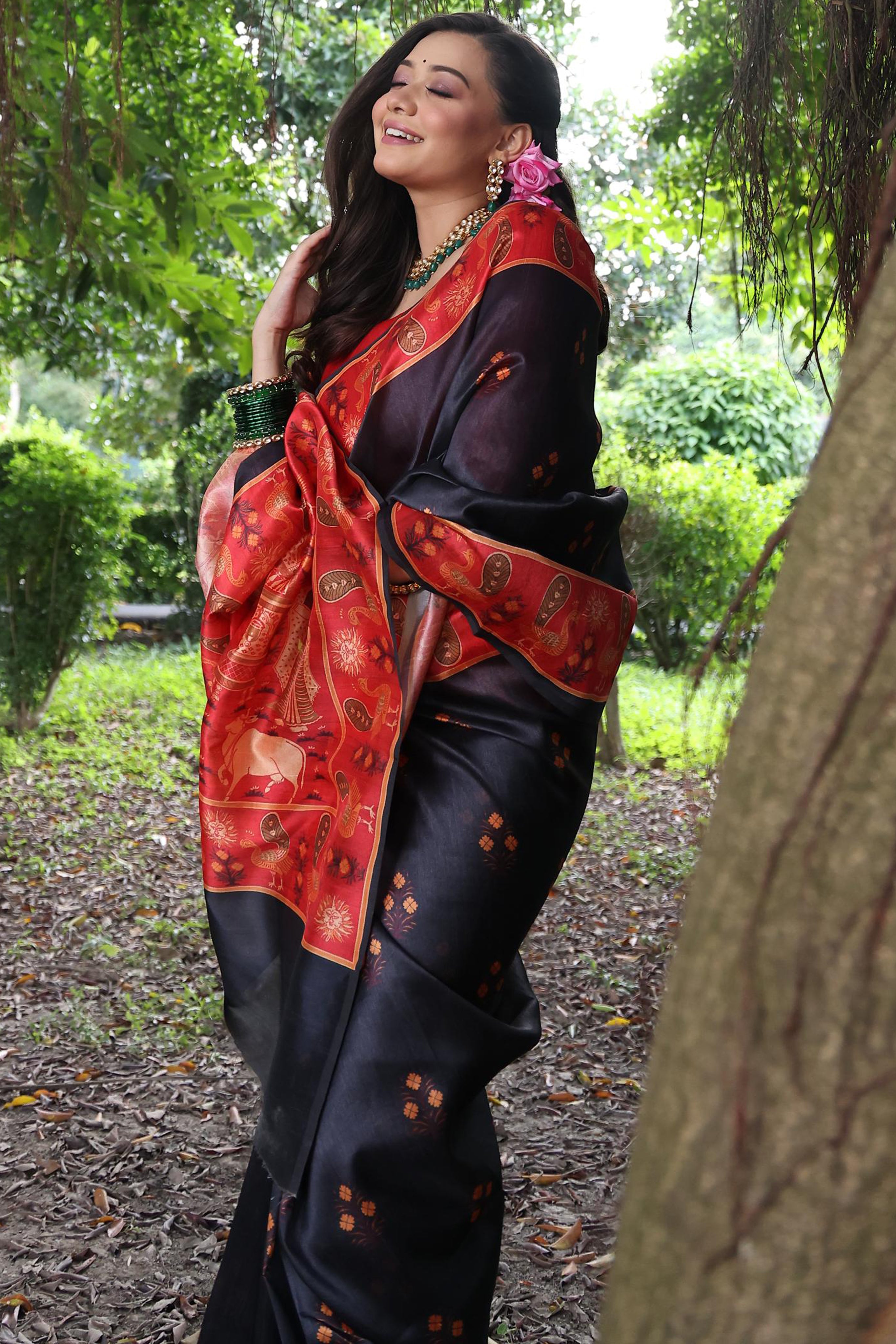 Luxury Black Tussar Silk Saree with Elegant Printed Work