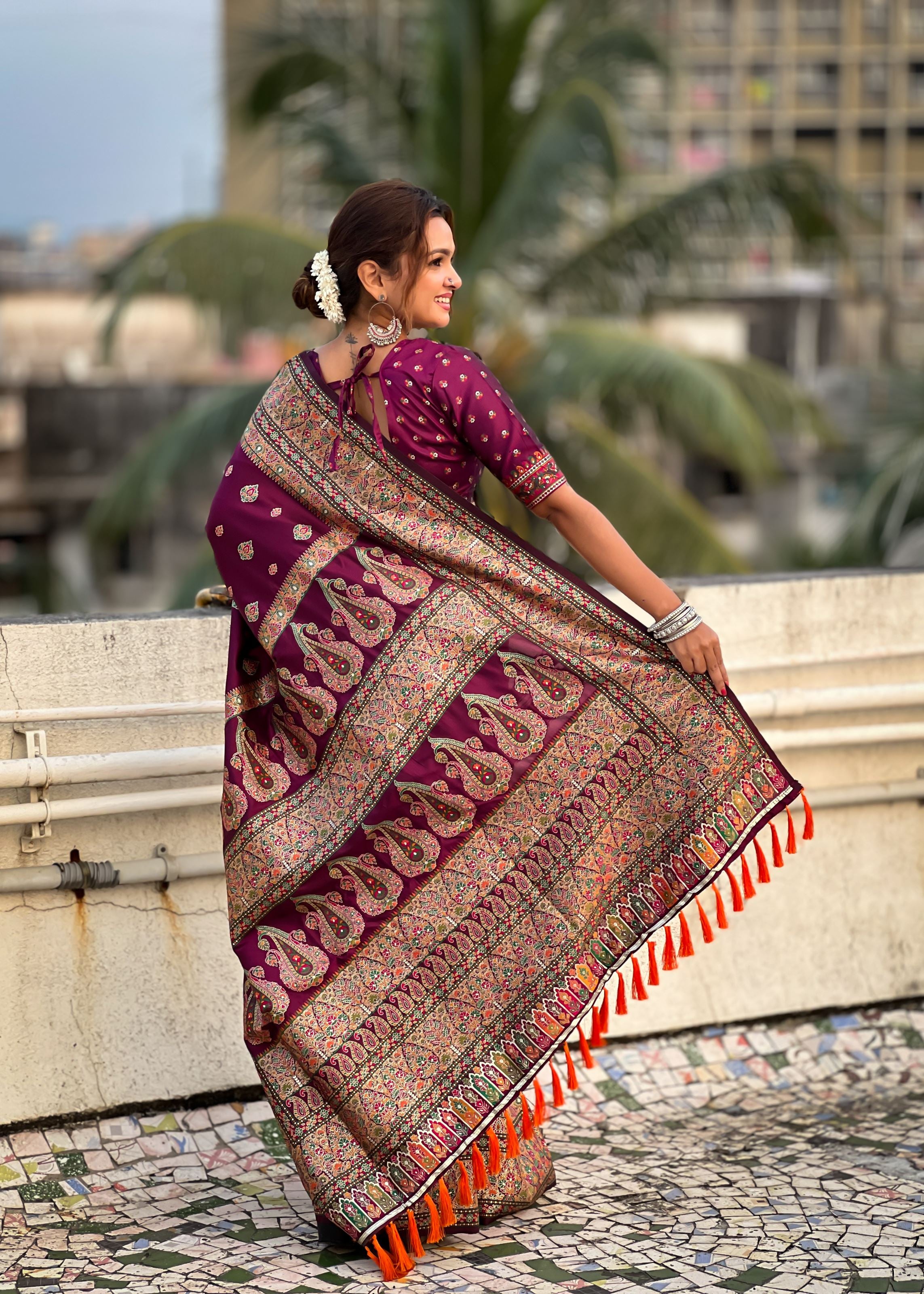 Magenta Silk Blend Saree With Meenakari Kashmiri woven Work