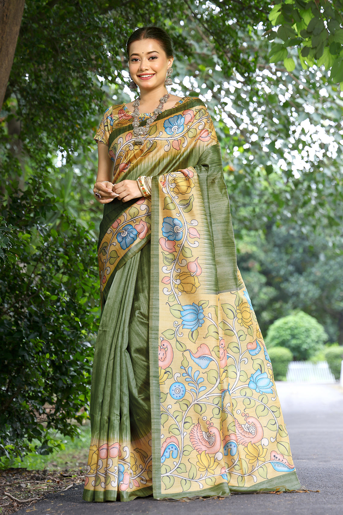Mahendi Cotton Silk Saree with Solid Design and Printed Pallu