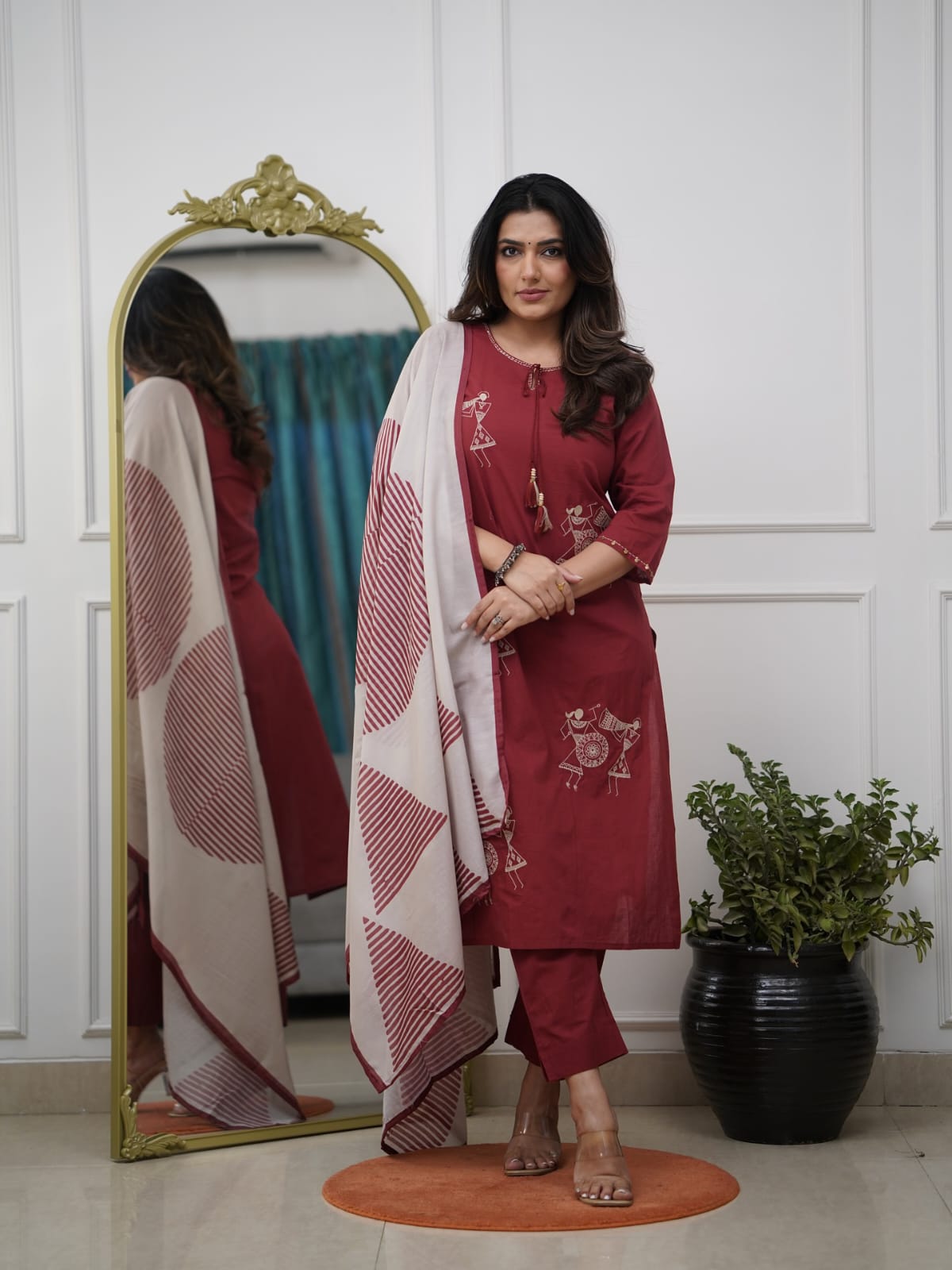 Maroon Pure Silk Kurta Pant Set With Heavy Thread Embroidery Work With Printed Dupatta