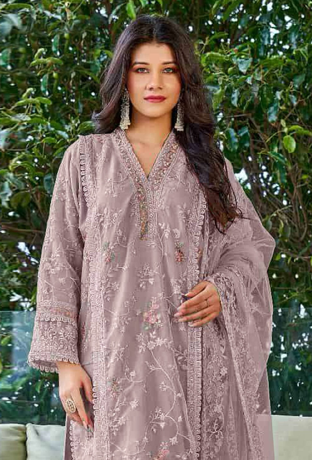 Mauve Pakistani Salwar Suit With Heavy Embroidery Work