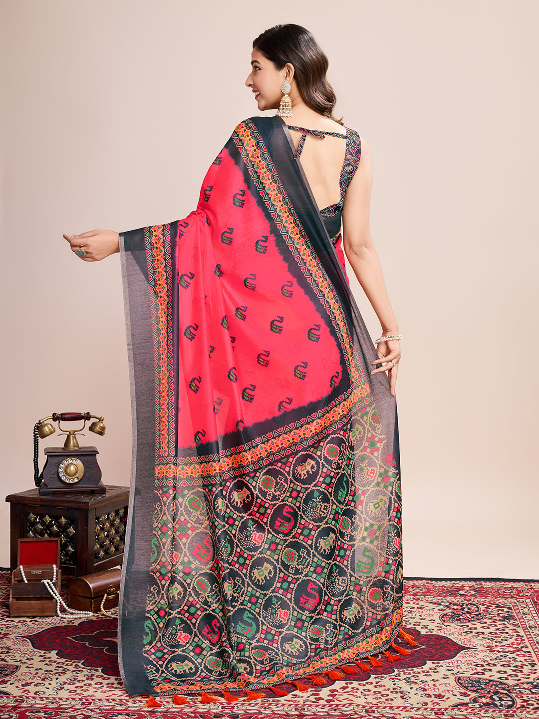 Multicolor Designer Printed Linen Fabric Partywear Saree For Trendy Designer Looks