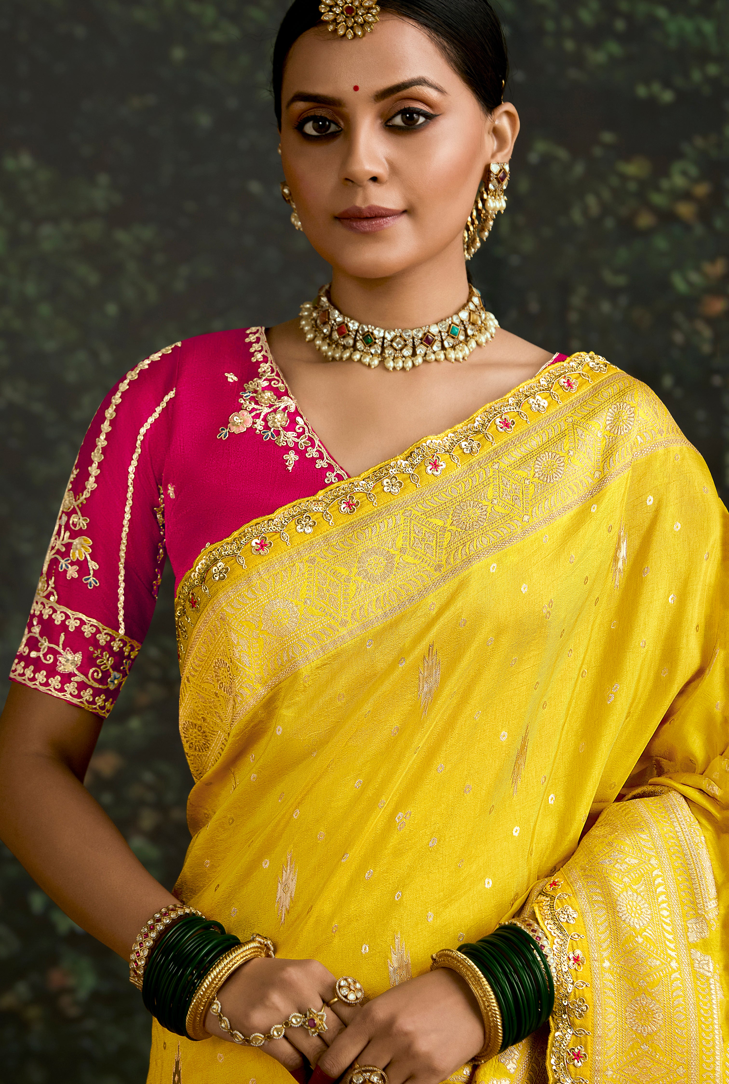 Mustard Dola Silk Saree With Jacquard Woven with Embroidered Lace Border