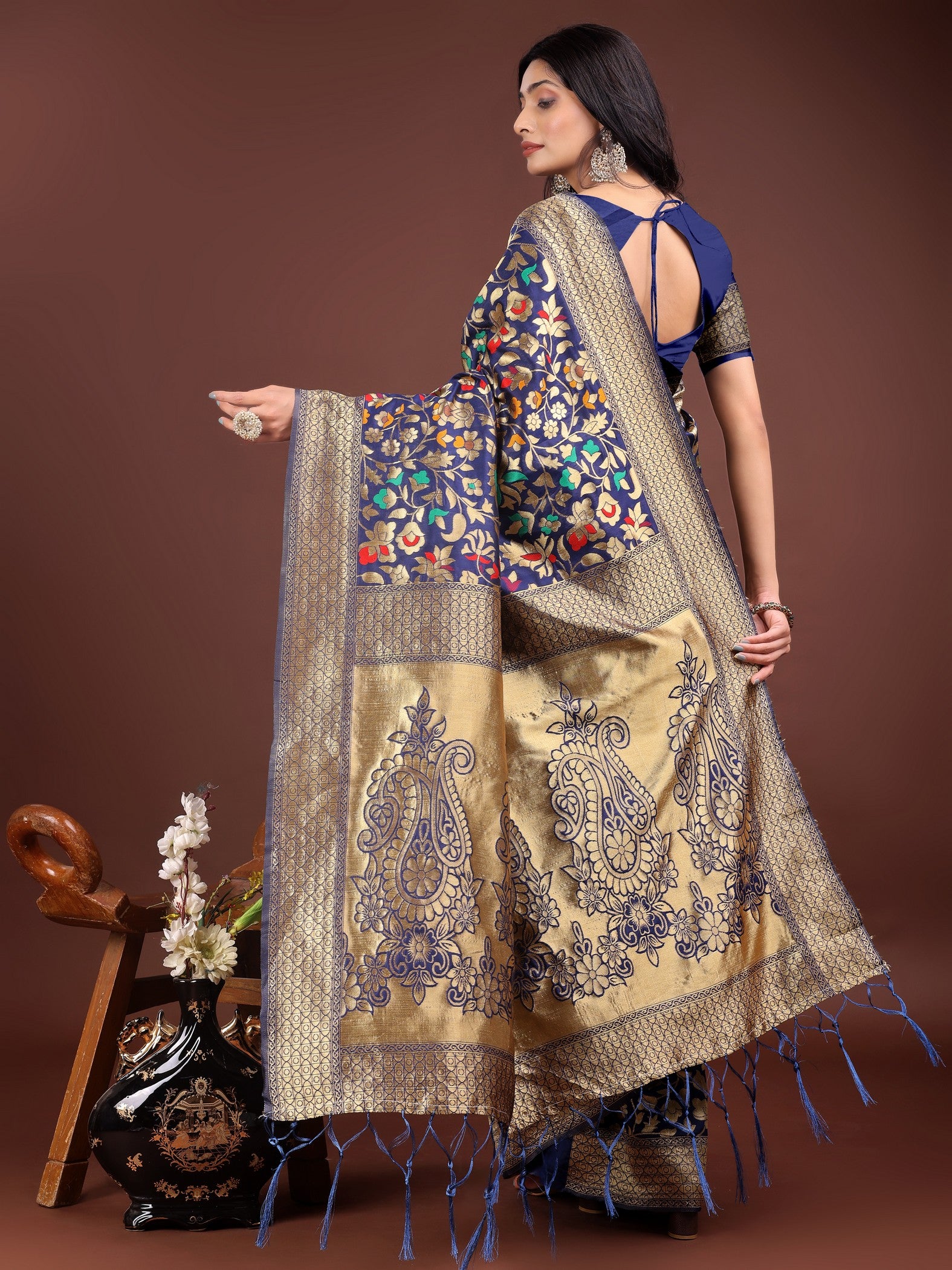 Navy Blue Lichi Silk Woven Designer Girlie Partywear Saree