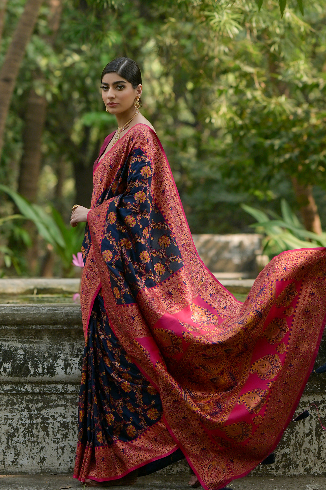 Navy Blue Pashmina Silk Saree with Floral Jal and Thread Pallu