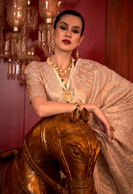 Off White Handloom Weaving Silk Saree With Woven Work