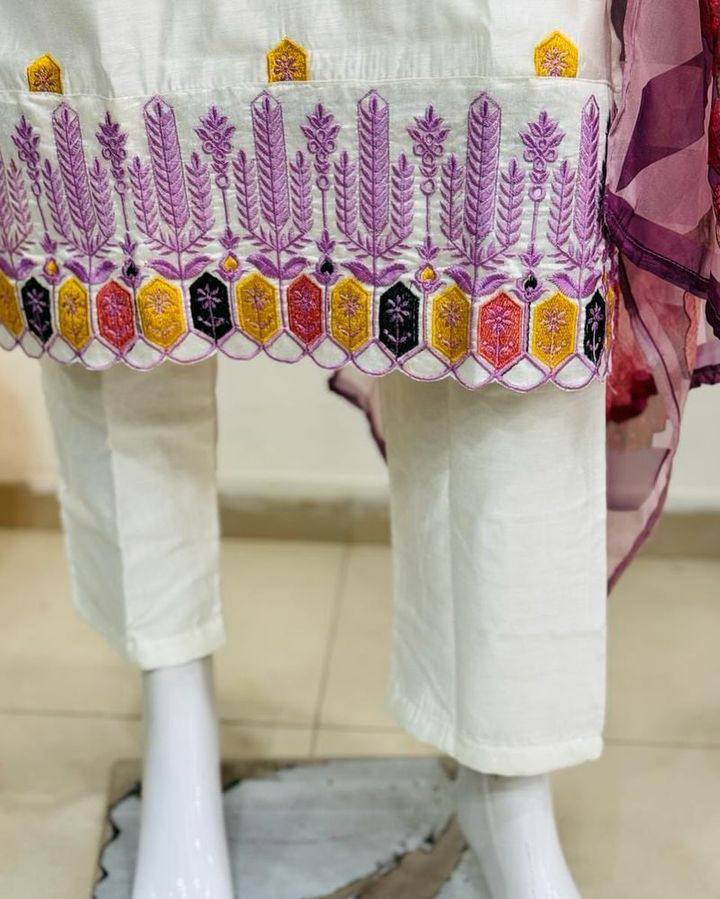 Off White Kurta Pant Set With Heavy Thread Embroidery Work With Printed Dupatta