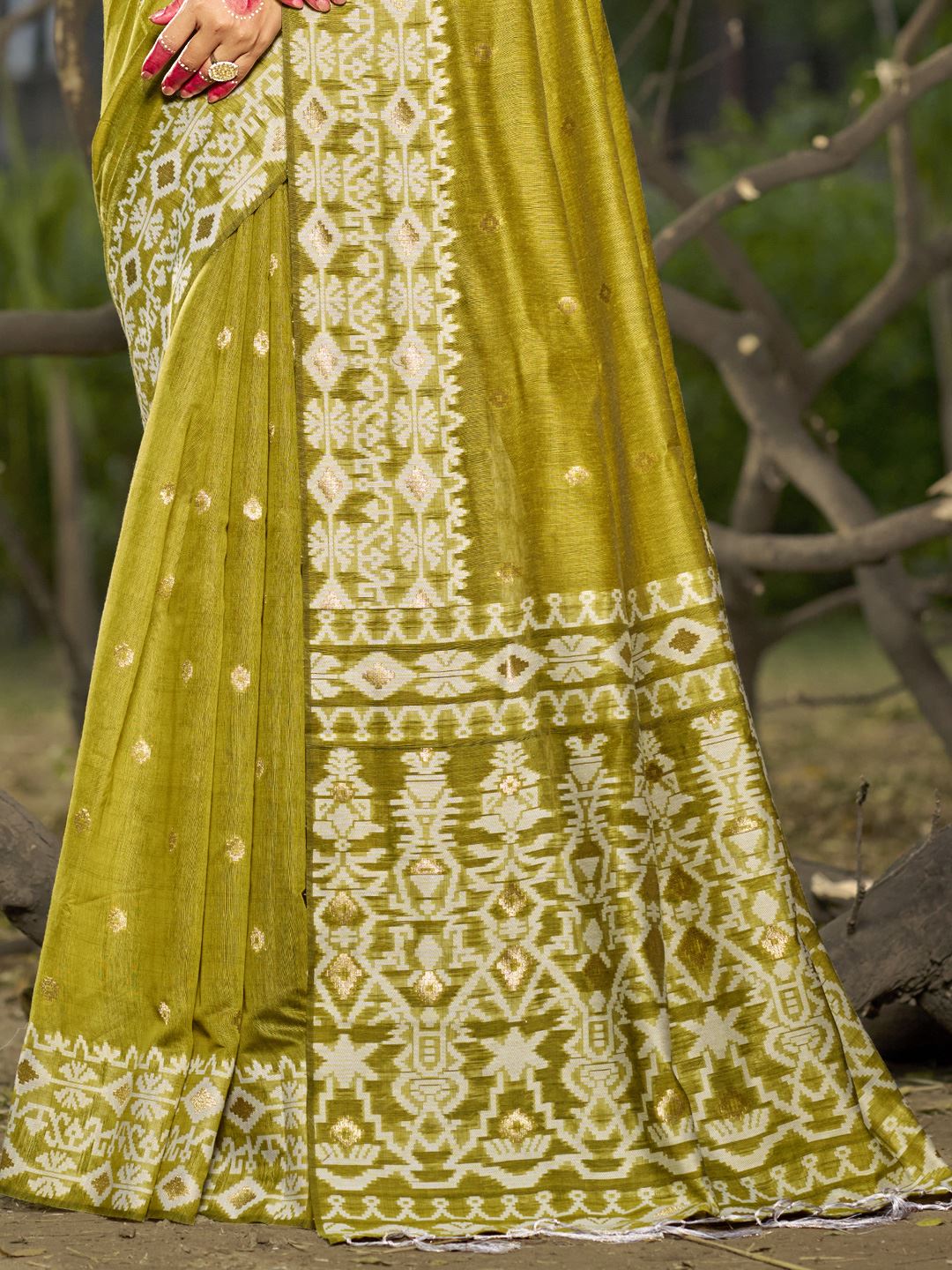Olive Green Blended Linen Cotton Saree