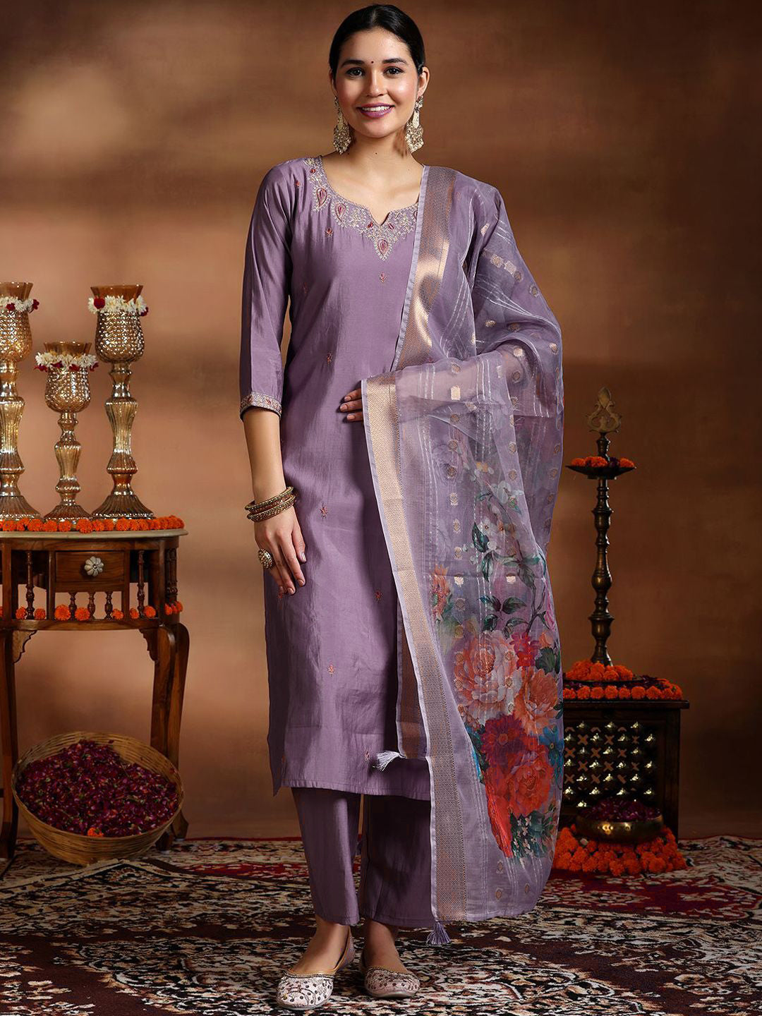Onion Viscose Kurta Pant with Heavy Thread Embroidery Work With Digital Printed Dupatta