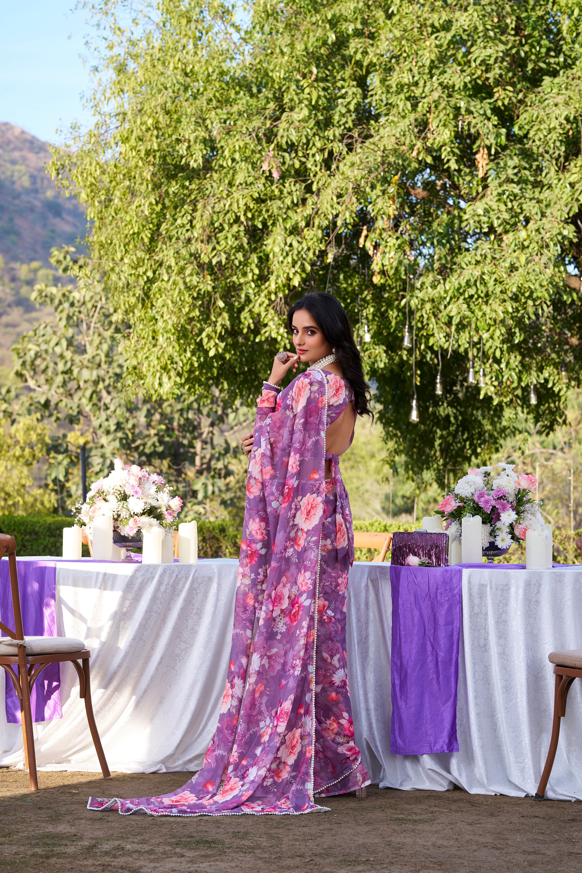 Onion Weightless Marble Print Saree with Pearl Lace Border