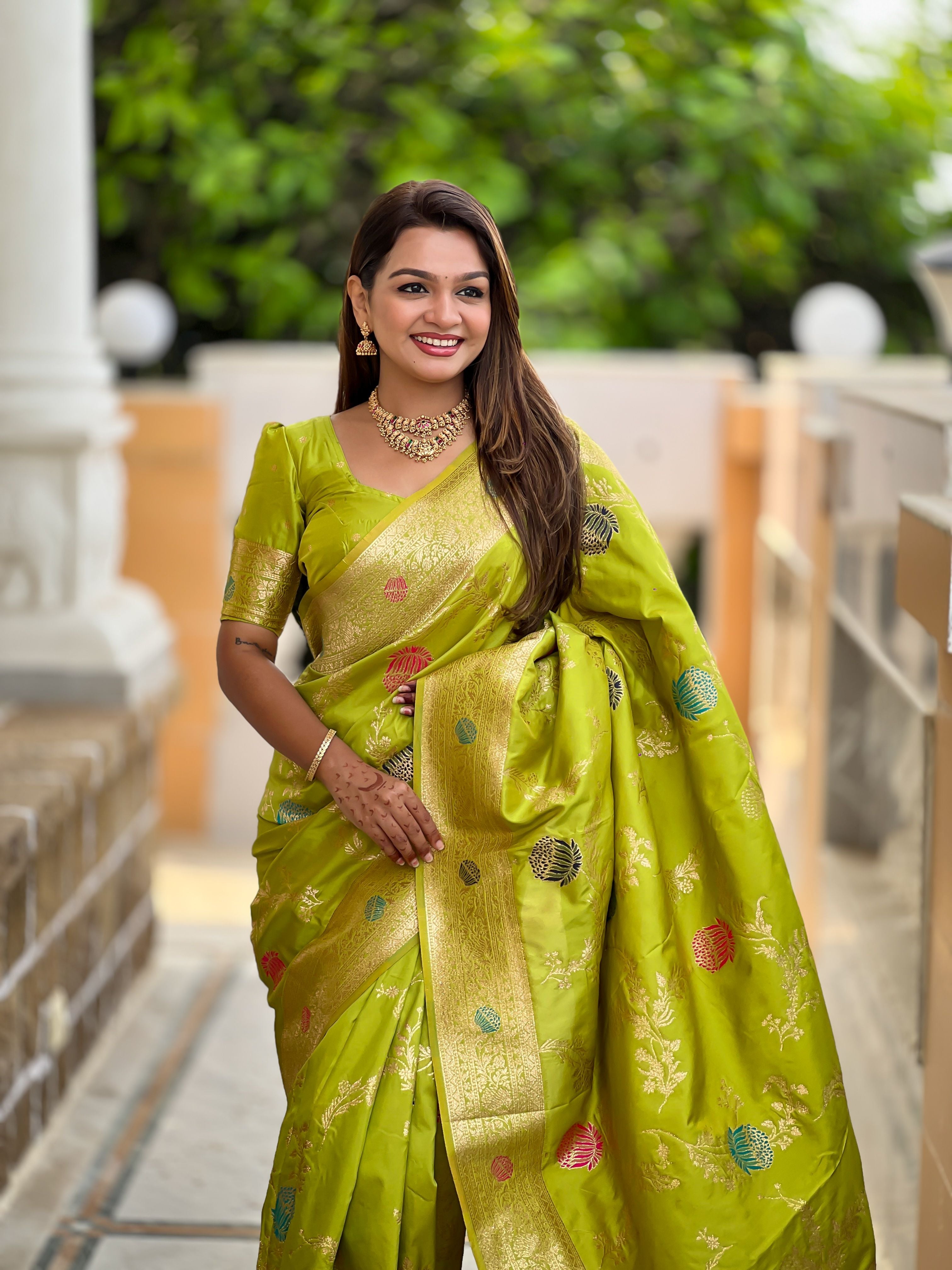Parrot Green Beautiful Banarasi Silk Woven Meenakari Designer Graceful Ethnic Saree