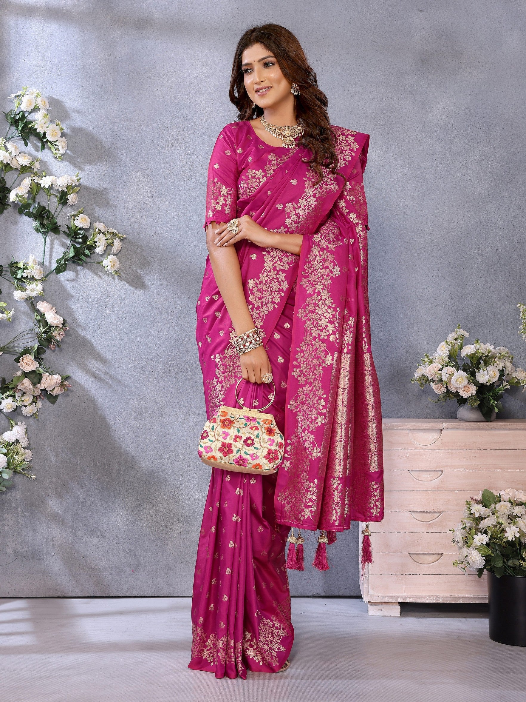 Pink Banarasi Silk Jacquard Weving Designer Floral Ceremonial Festive Saree
