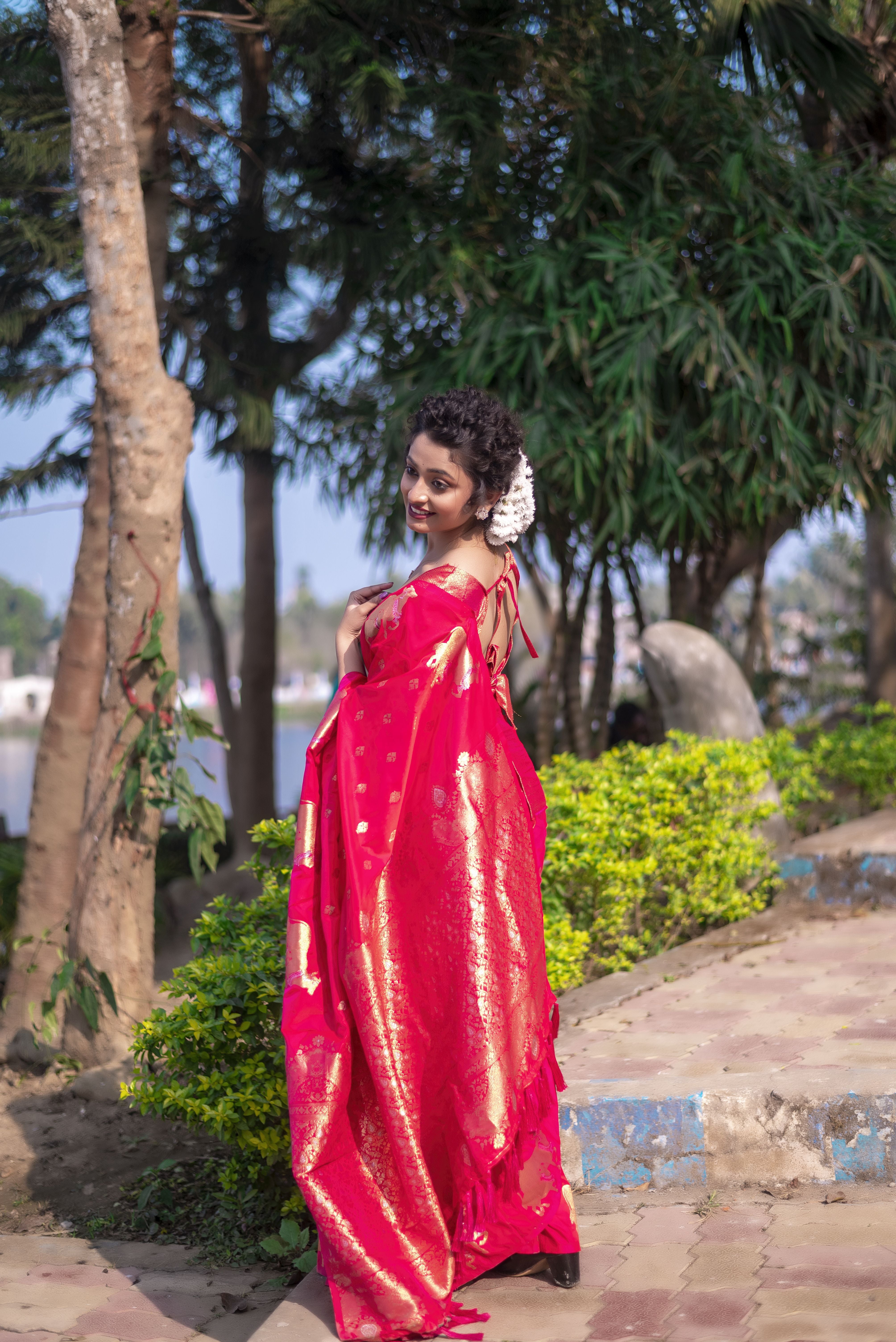 Pink Beautiful Woven Jari Nandi Designer Moonga Silk Saree
