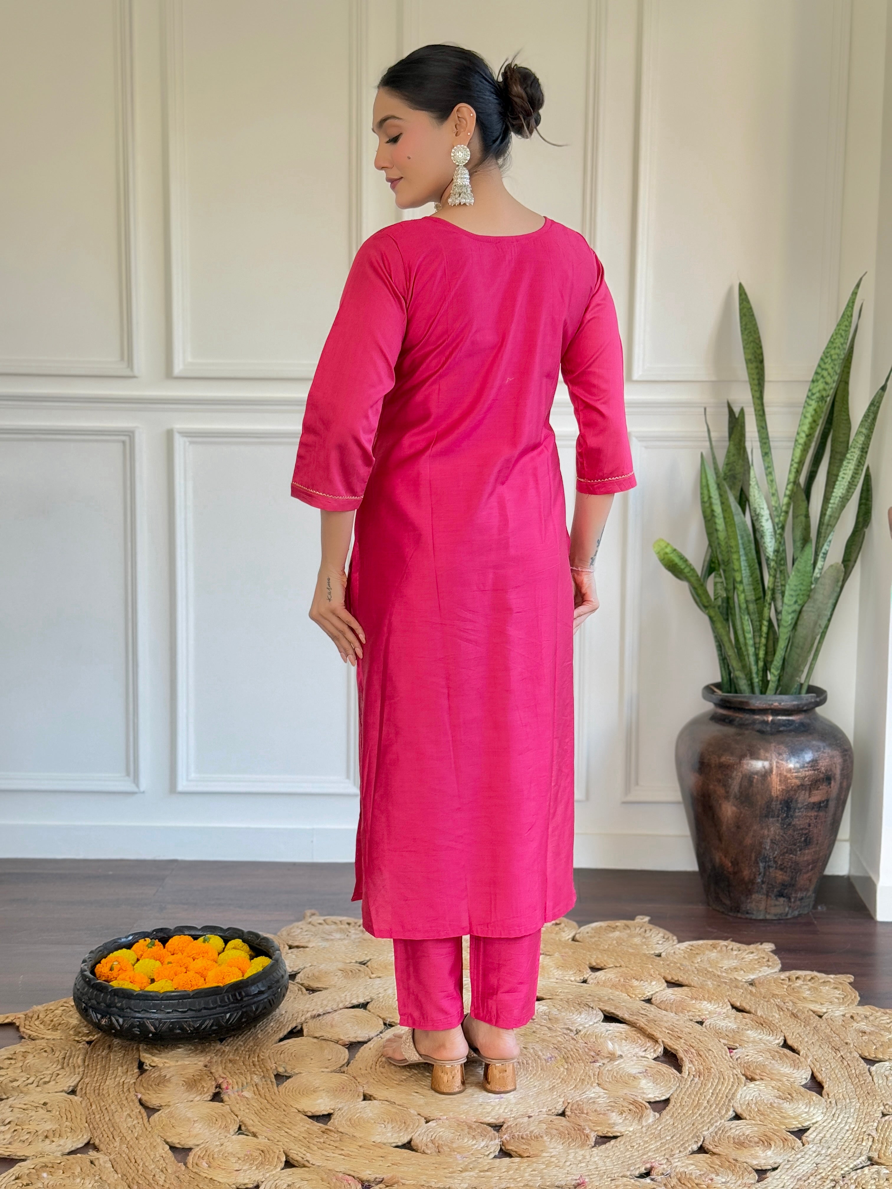 Pink Chanderi Kurta Pant With Heavy Thread Embroidery