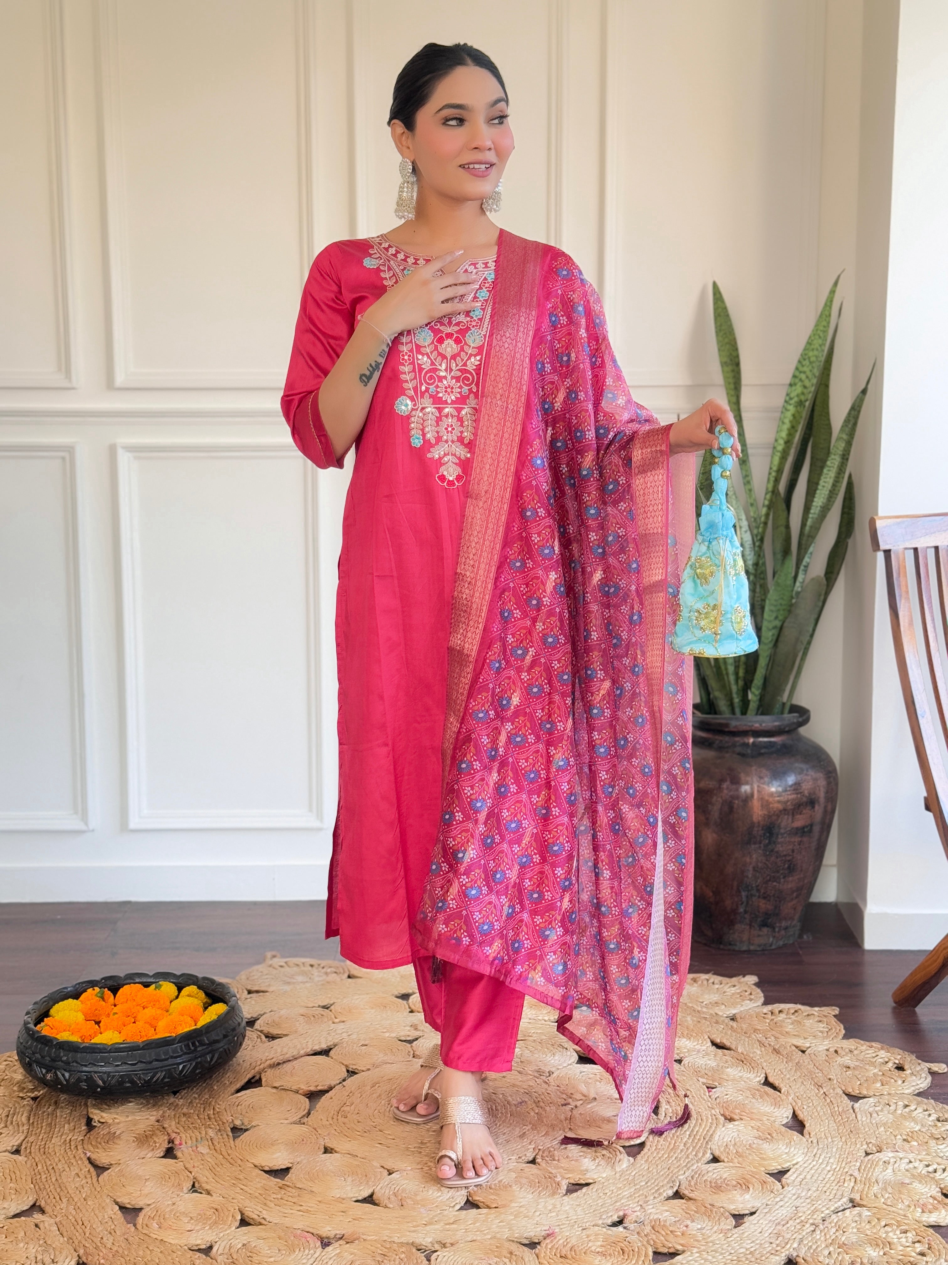 Pink Chanderi Kurta Pant With Heavy Thread Embroidery