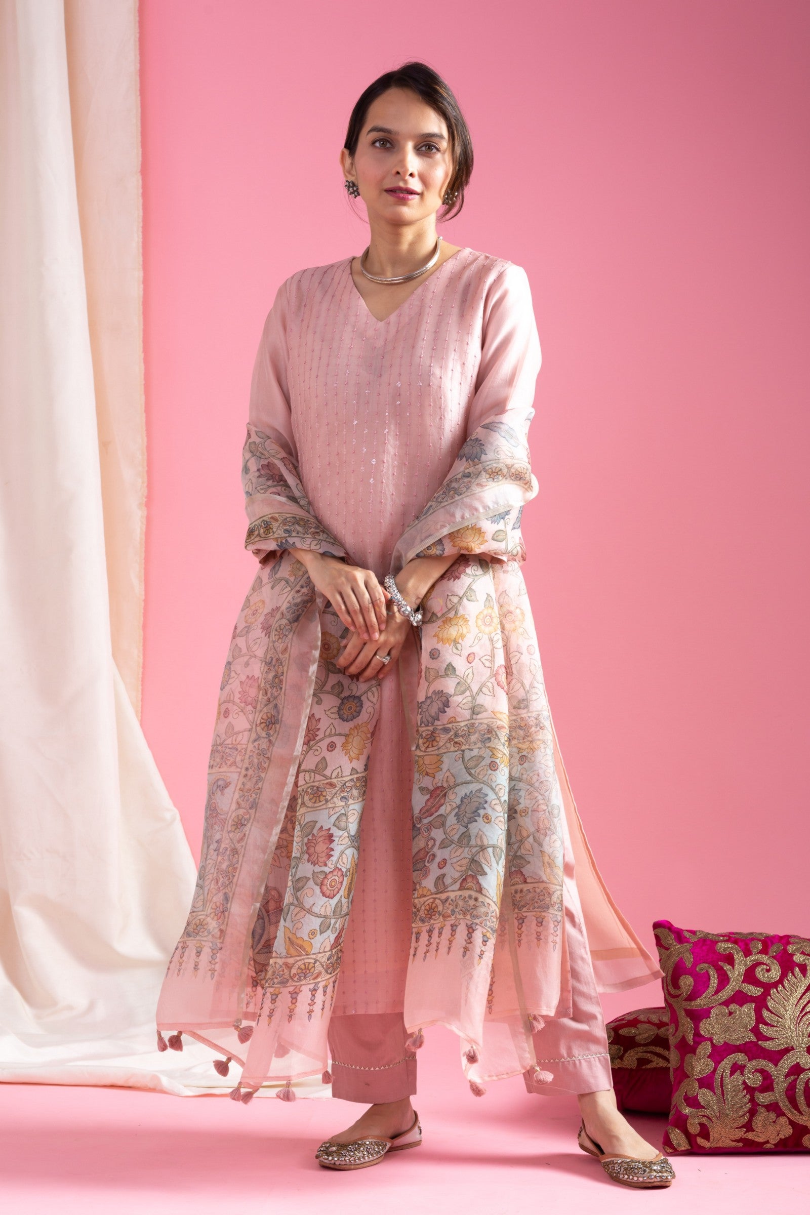 Pink Chanderi Viscose Elegant Kurta Pant Set With Embroidery Work