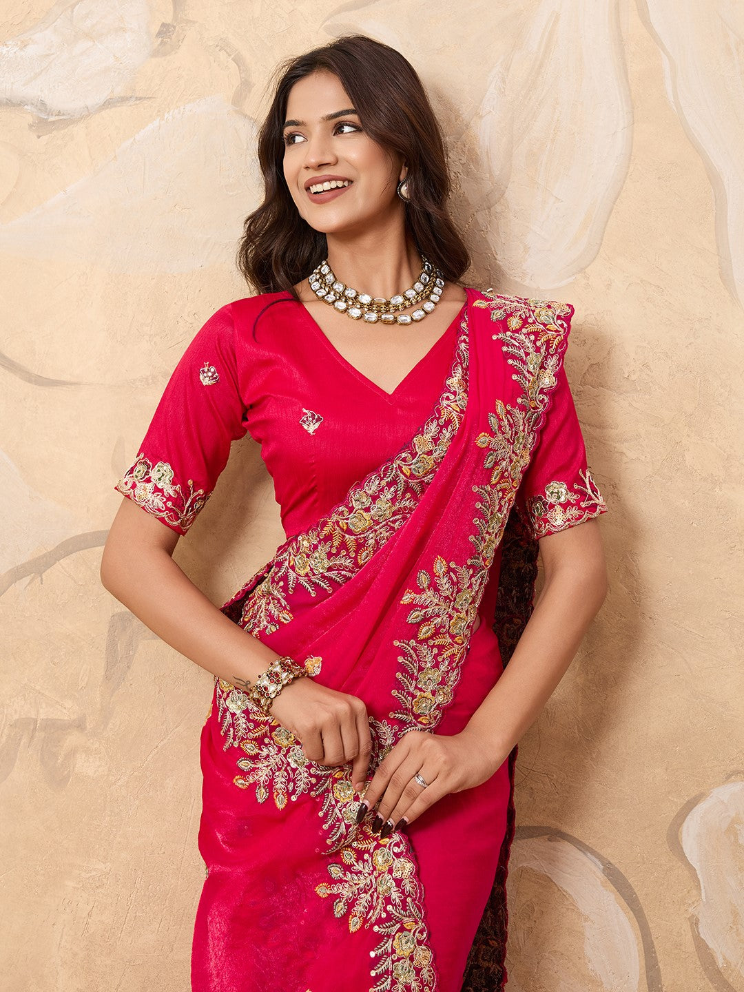 Pink Fendy Chiffon Saree With Traditional Embroidery