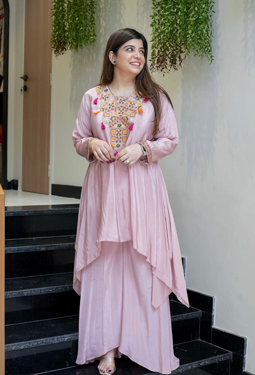 Pink French Crepe Co-Ord Set With Heavy Thread Embroidery Work