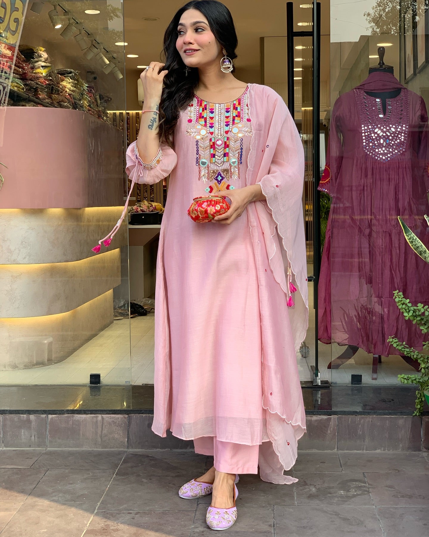 Pink Kurta Pant Set With Heavy Thread Embroidery Work