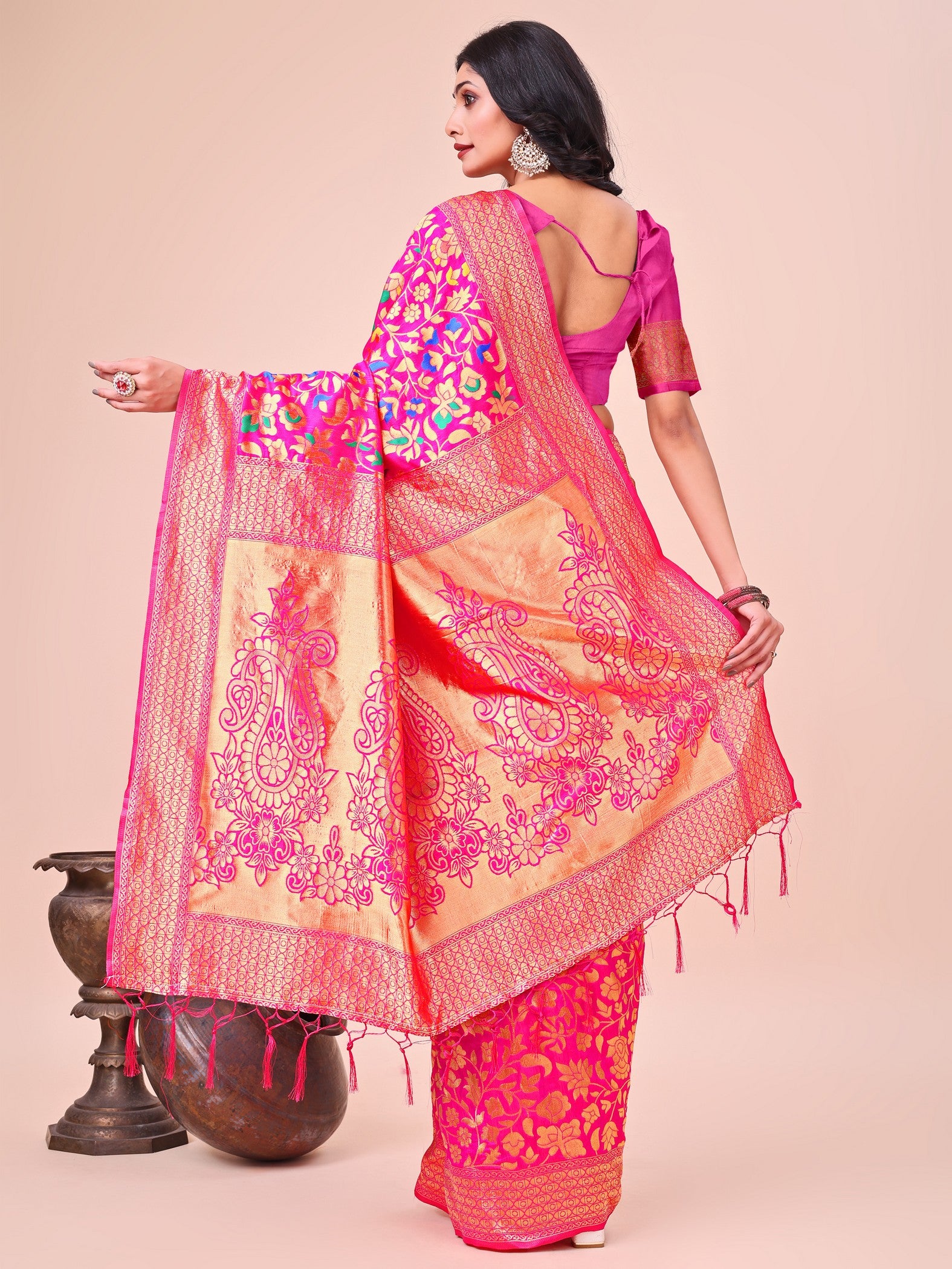 Pink Lichi Silk Woven Designer Girlie Partywear Saree