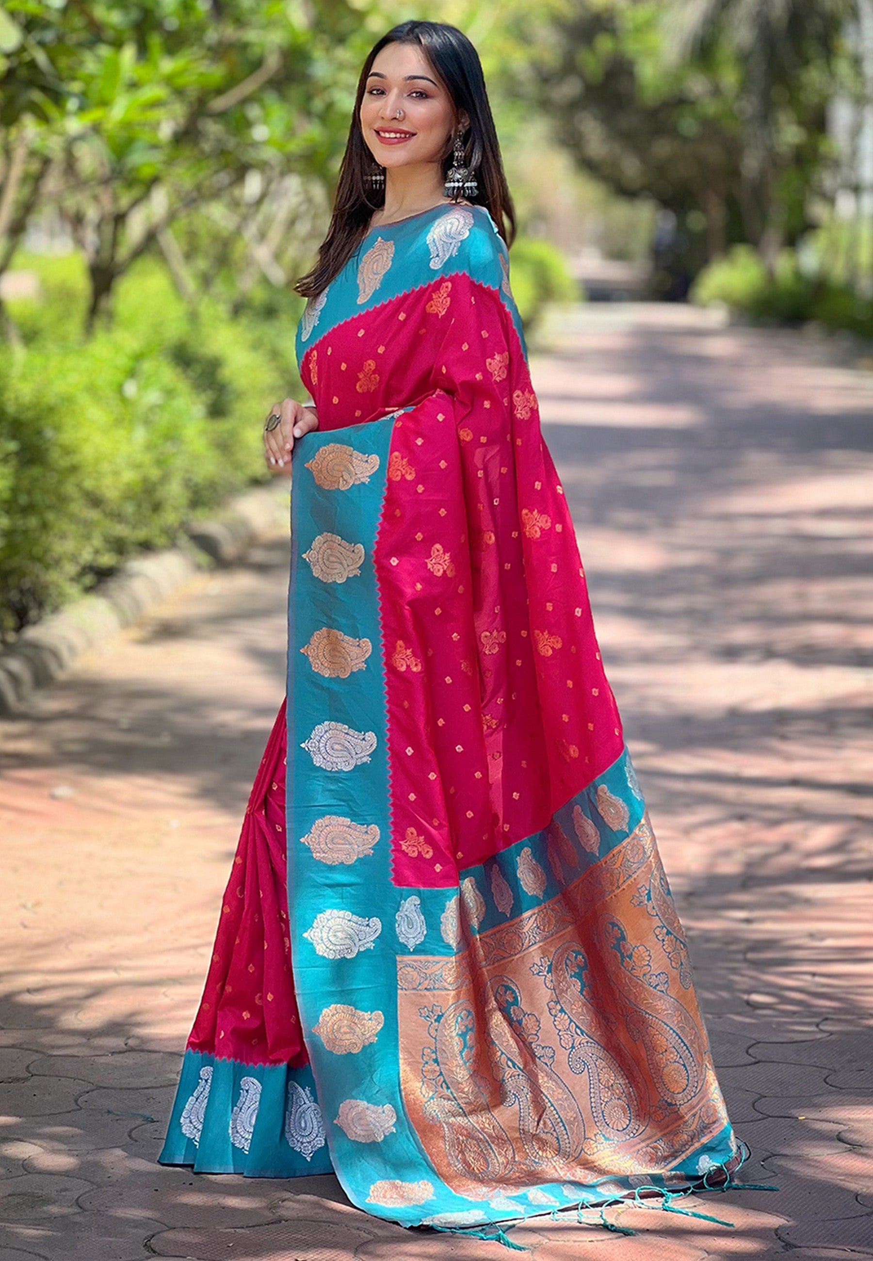 Pink Soft Silk Heavy Woven Jari Designer Saree
